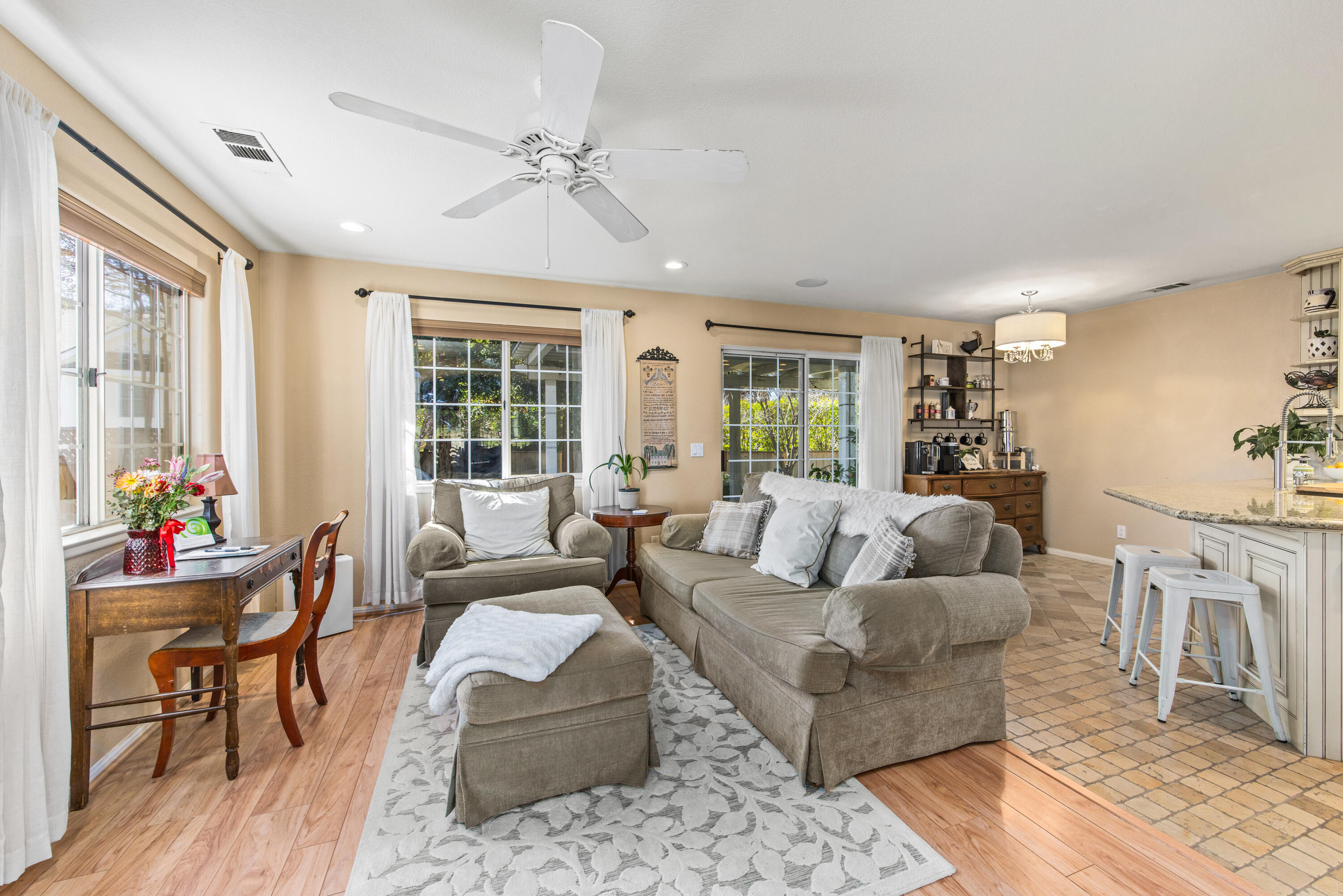 Solvang, California 93463, United States, 3 Bedrooms Bedrooms, ,2 BathroomsBathrooms,Residential,Active,164080