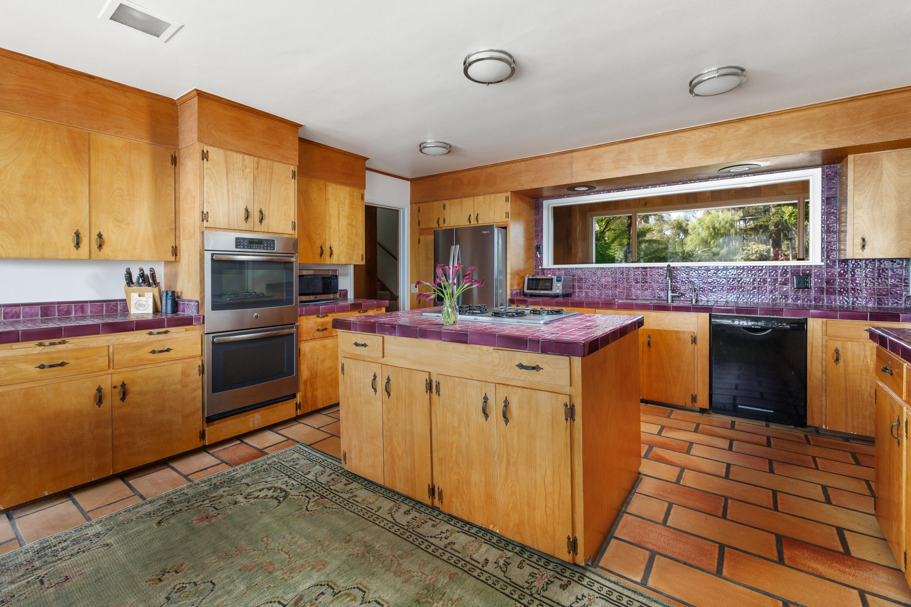 Santa Barbara, California 93111, United States, 5 Bedrooms Bedrooms, ,5 BathroomsBathrooms,Residential,Coming Soon,137935