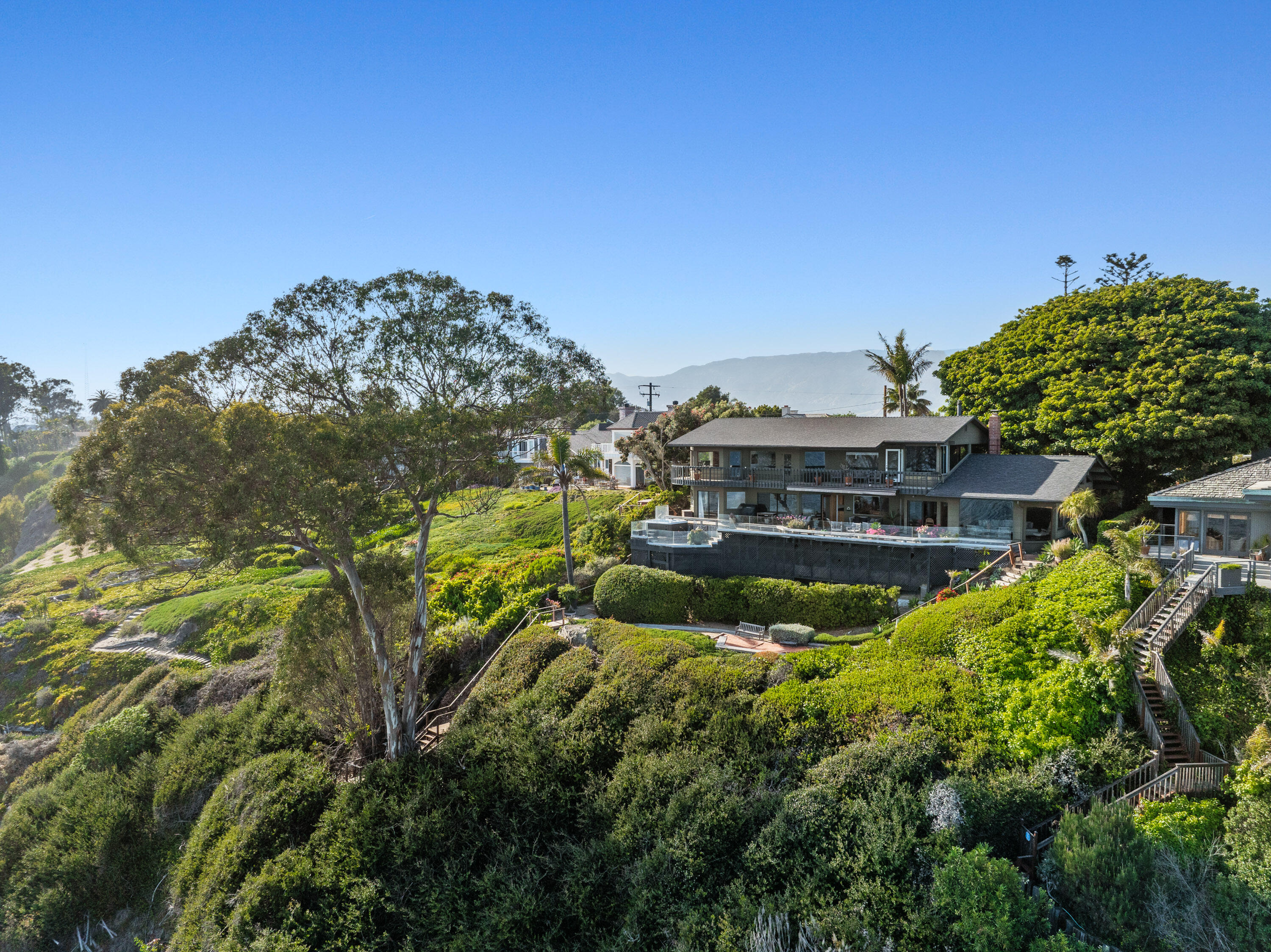 Santa Barbara, California 93111, United States, 5 Bedrooms Bedrooms, ,5 BathroomsBathrooms,Residential,Coming Soon,137935