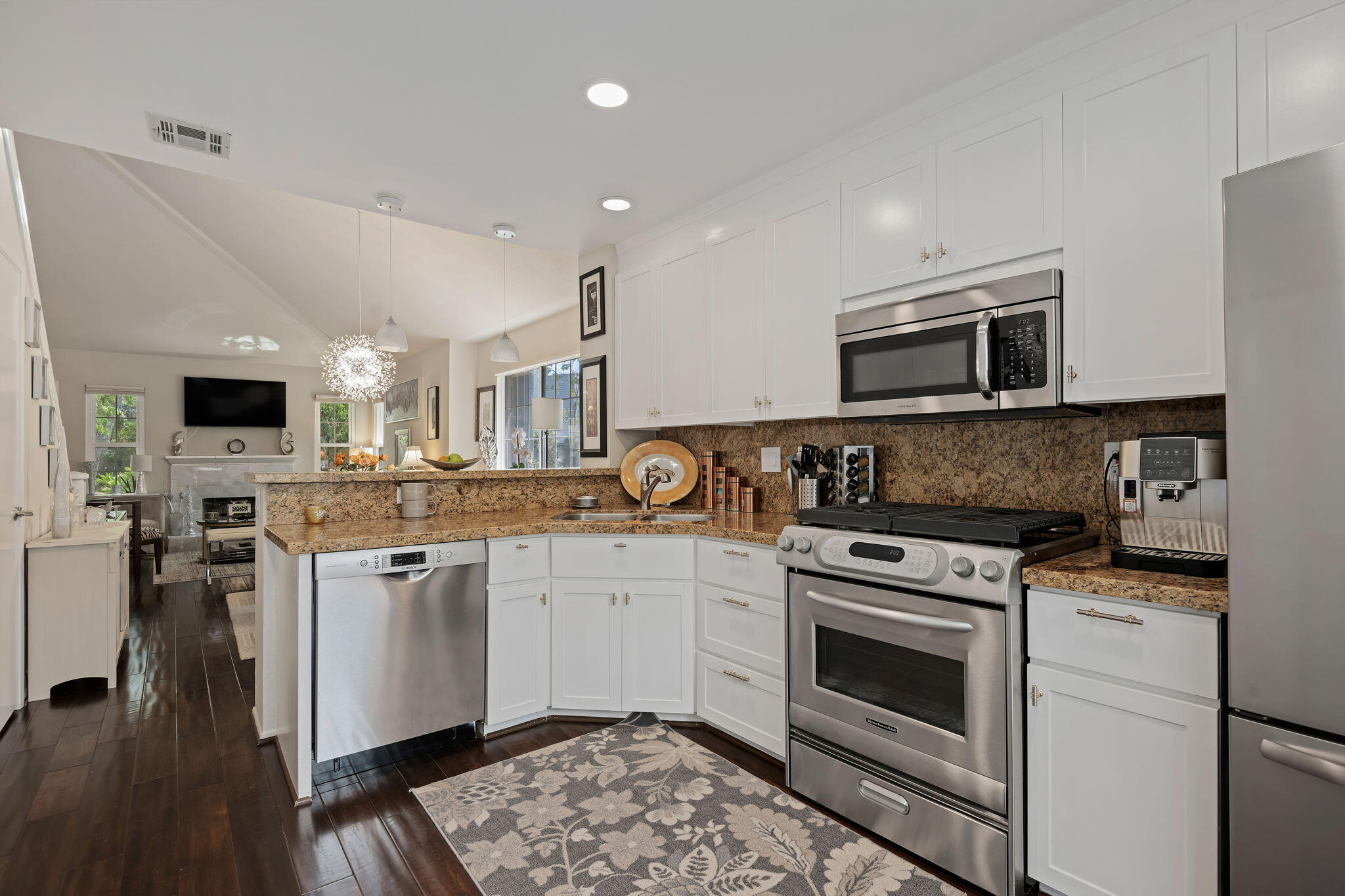 Santa Barbara, California 93105, United States, 3 Bedrooms Bedrooms, ,2 BathroomsBathrooms,Residential,Active,146194