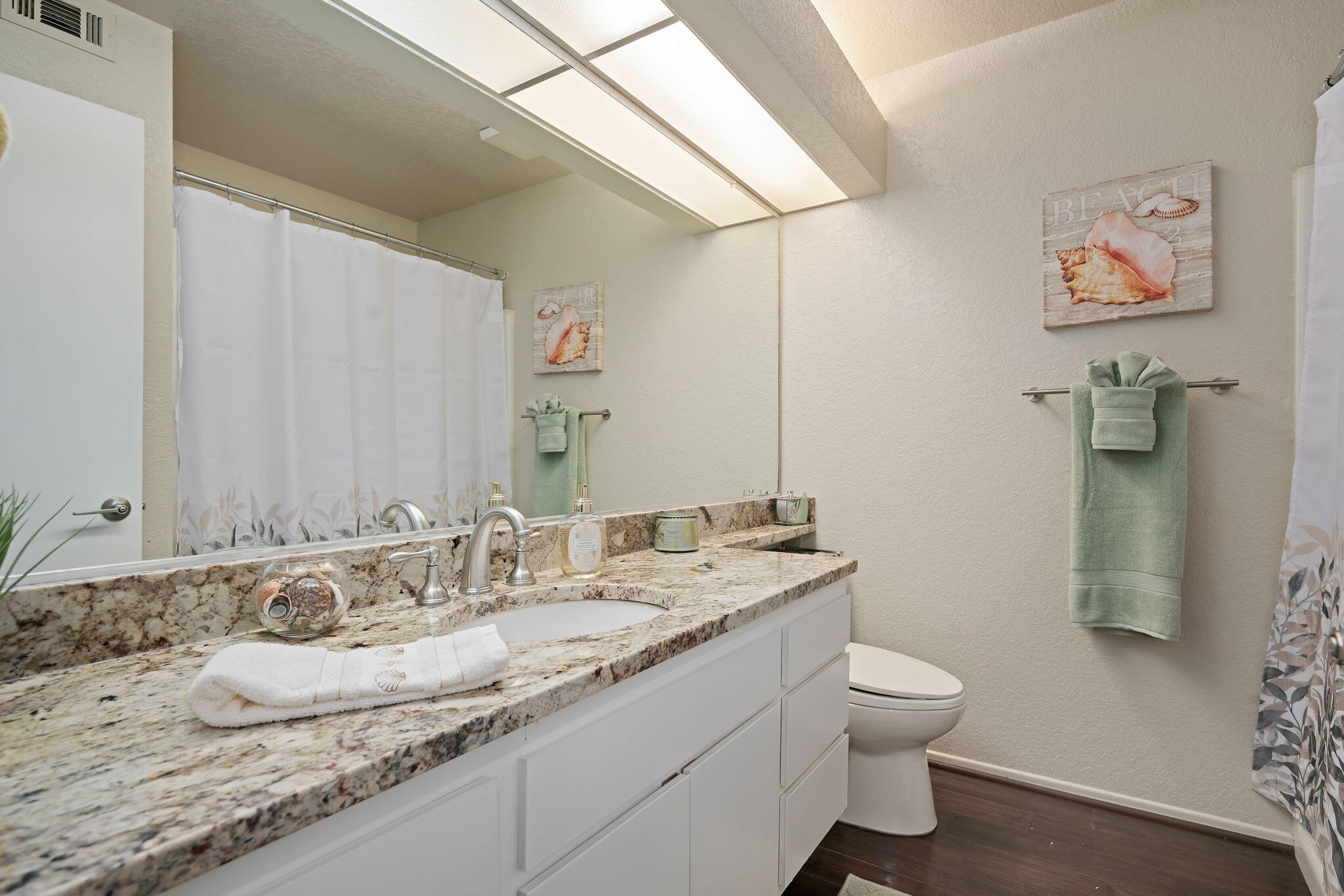 Santa Barbara, California 93105, United States, 3 Bedrooms Bedrooms, ,2 BathroomsBathrooms,Residential,Active,146194