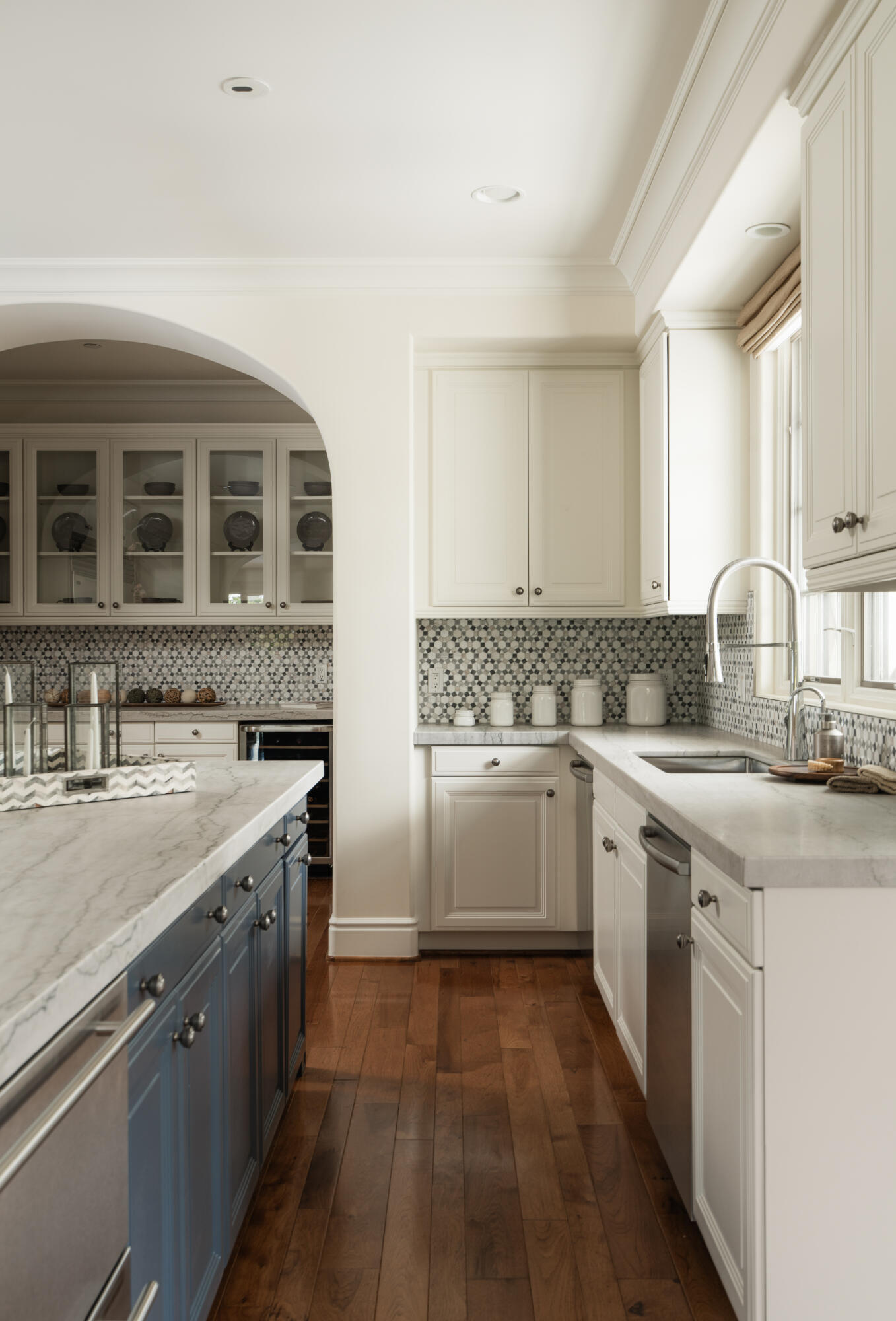 Montecito, California 93108, United States, 5 Bedrooms Bedrooms, ,7 BathroomsBathrooms,Residential,Active,205700