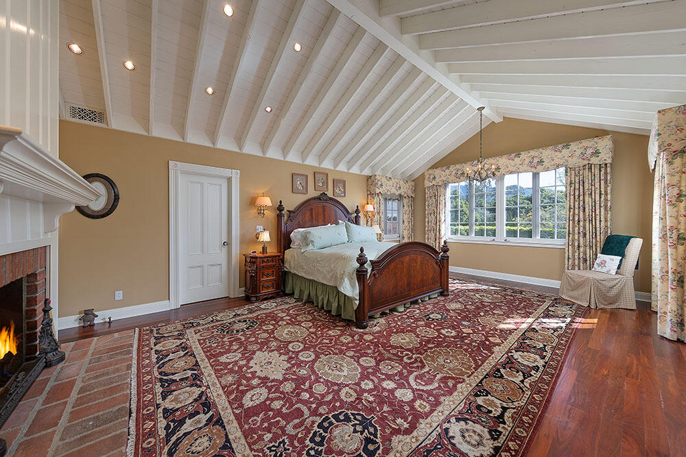 Santa Barbara, California 93108, United States, 7 Bedrooms Bedrooms, ,8 BathroomsBathrooms,Residential,Coming Soon,112894