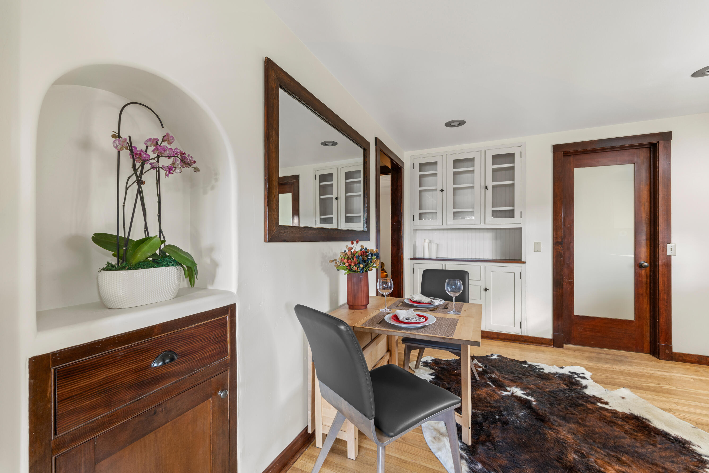 Solvang, California 93463, United States, 2 Bedrooms Bedrooms, ,1 BathroomBathrooms,Residential,Active,247466