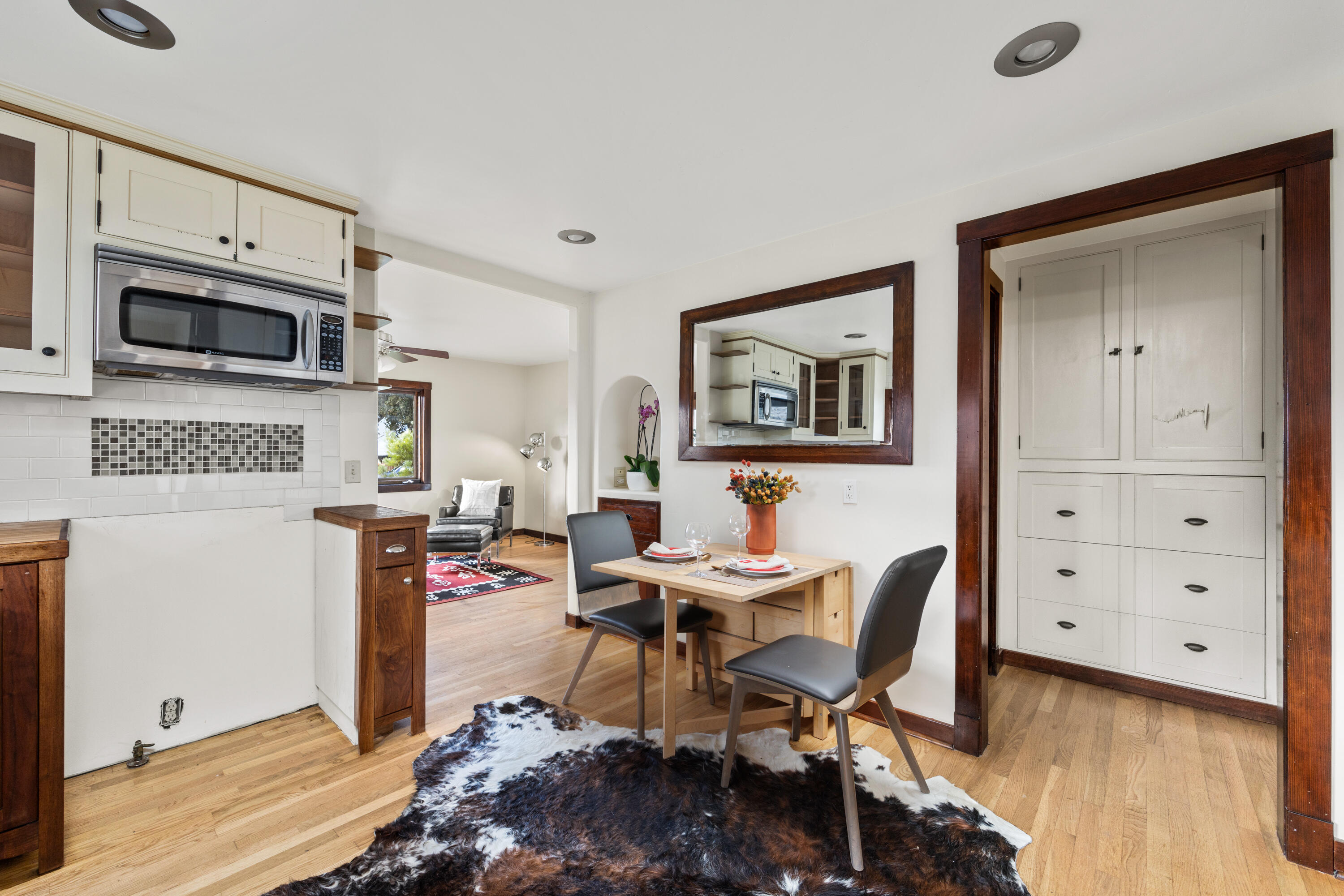 Solvang, California 93463, United States, 2 Bedrooms Bedrooms, ,1 BathroomBathrooms,Residential,Active,247466