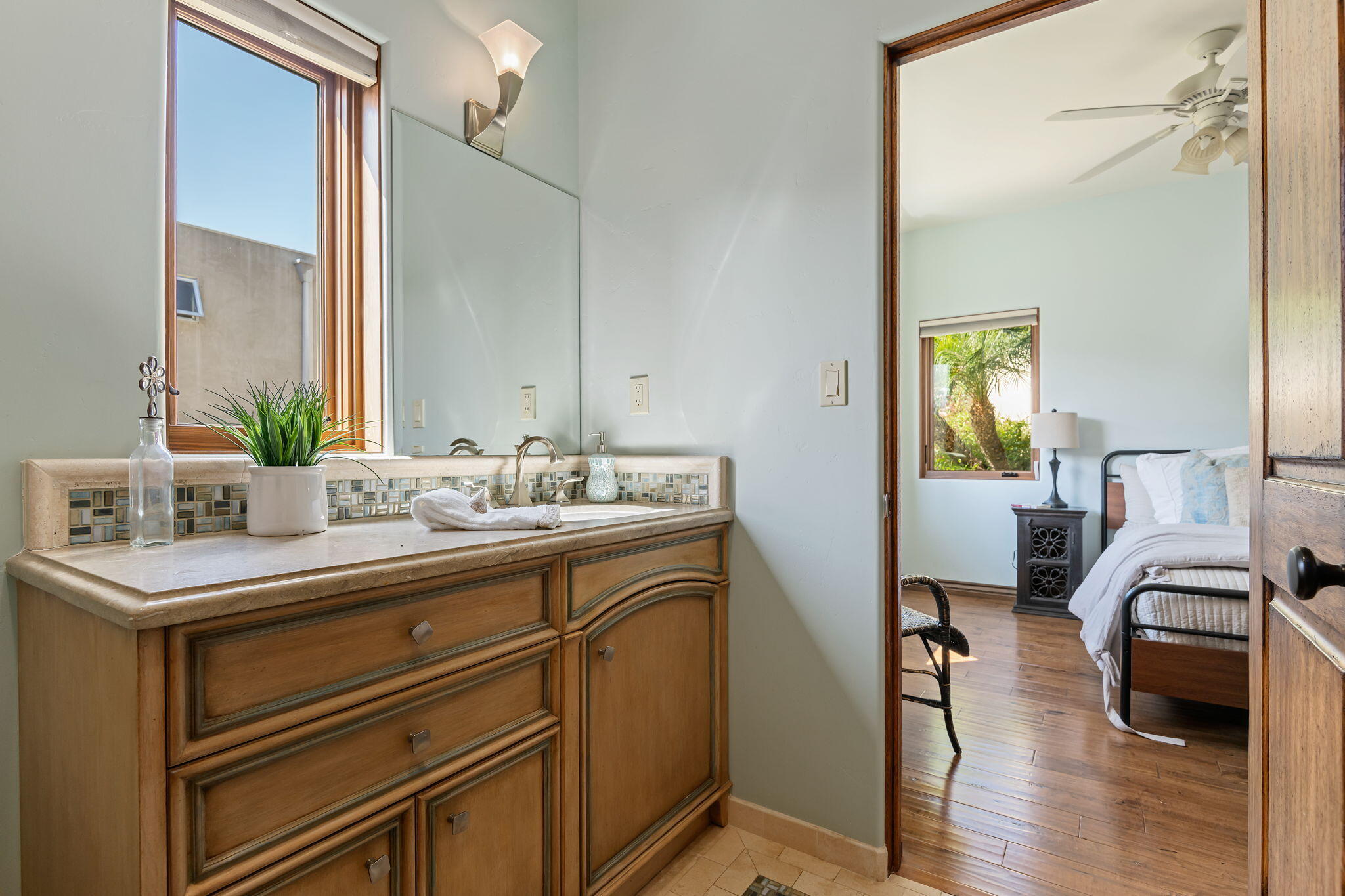 Santa Barbara, California 93103, United States, 3 Bedrooms Bedrooms, ,3 BathroomsBathrooms,Residential,Active,202153