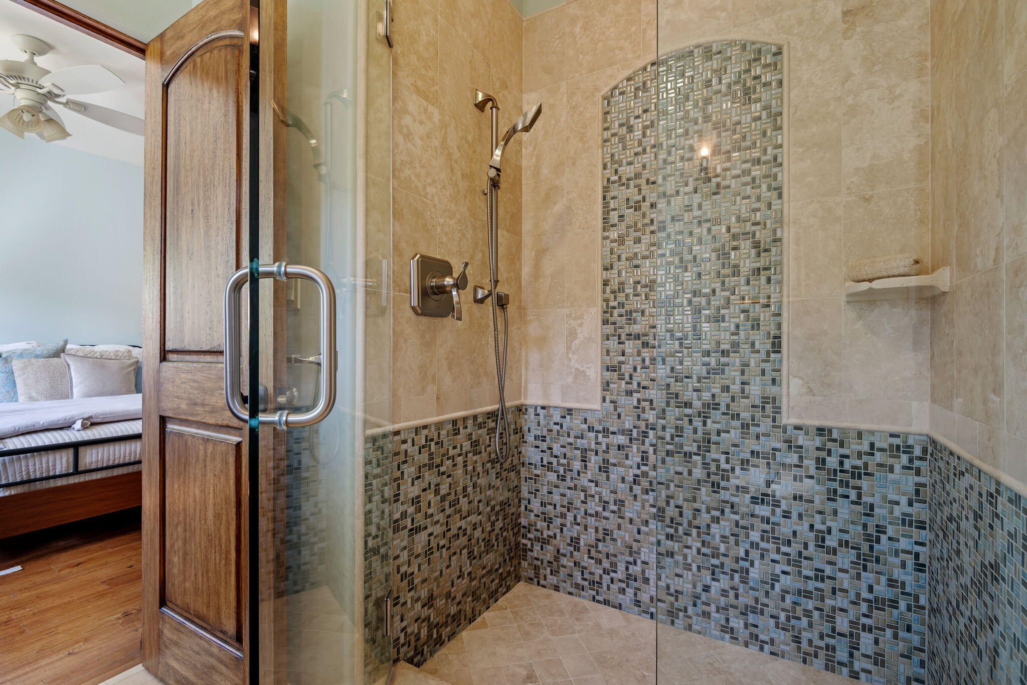 Santa Barbara, California 93103, United States, 3 Bedrooms Bedrooms, ,3 BathroomsBathrooms,Residential,Active,202153