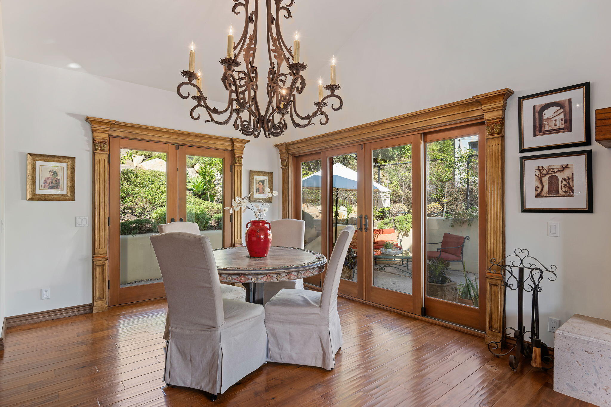 Santa Barbara, California 93103, United States, 3 Bedrooms Bedrooms, ,3 BathroomsBathrooms,Residential,Active,202153