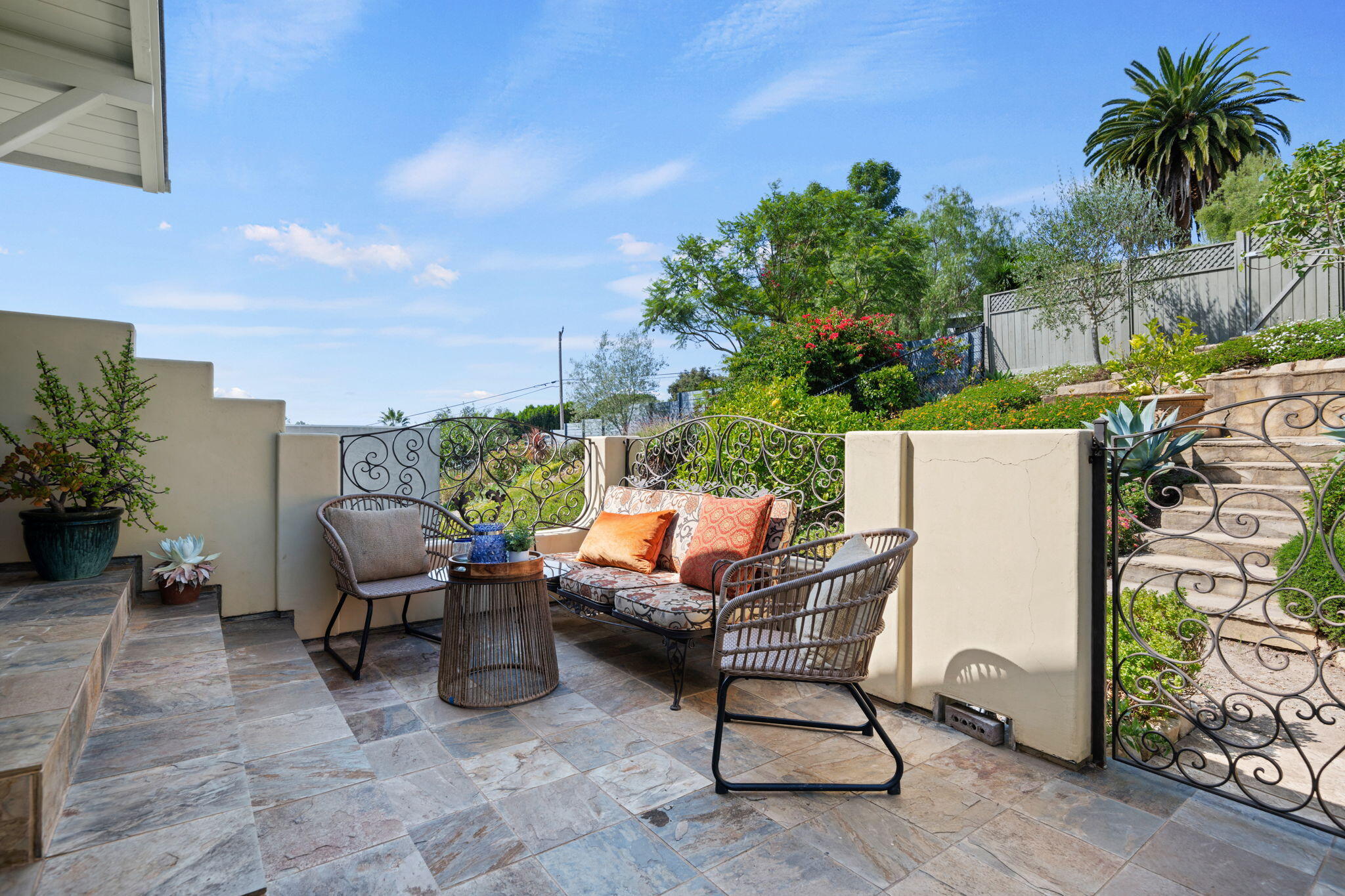 Santa Barbara, California 93103, United States, 3 Bedrooms Bedrooms, ,3 BathroomsBathrooms,Residential,Active,202153