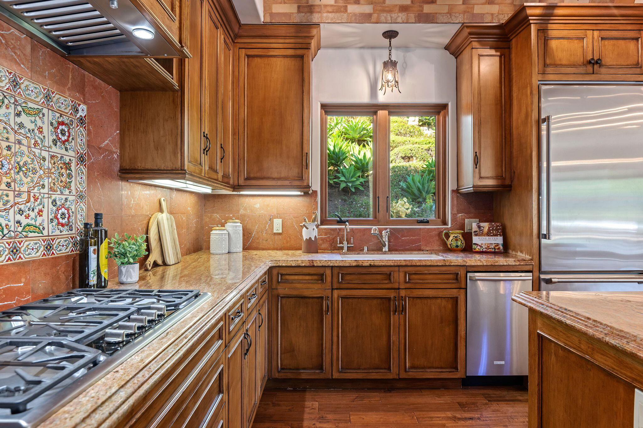 Santa Barbara, California 93103, United States, 3 Bedrooms Bedrooms, ,3 BathroomsBathrooms,Residential,Active,202153