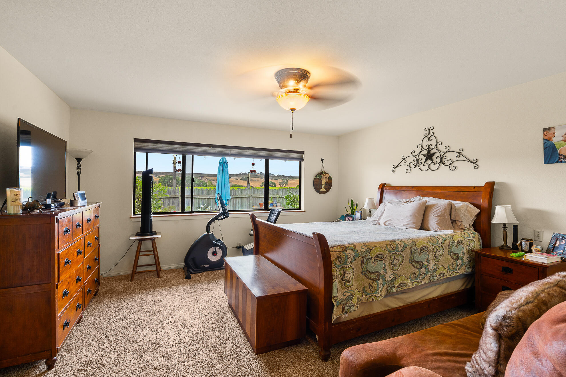 Los Alamos, California 93440, United States, 4 Bedrooms Bedrooms, ,3 BathroomsBathrooms,Residential,Active,158748