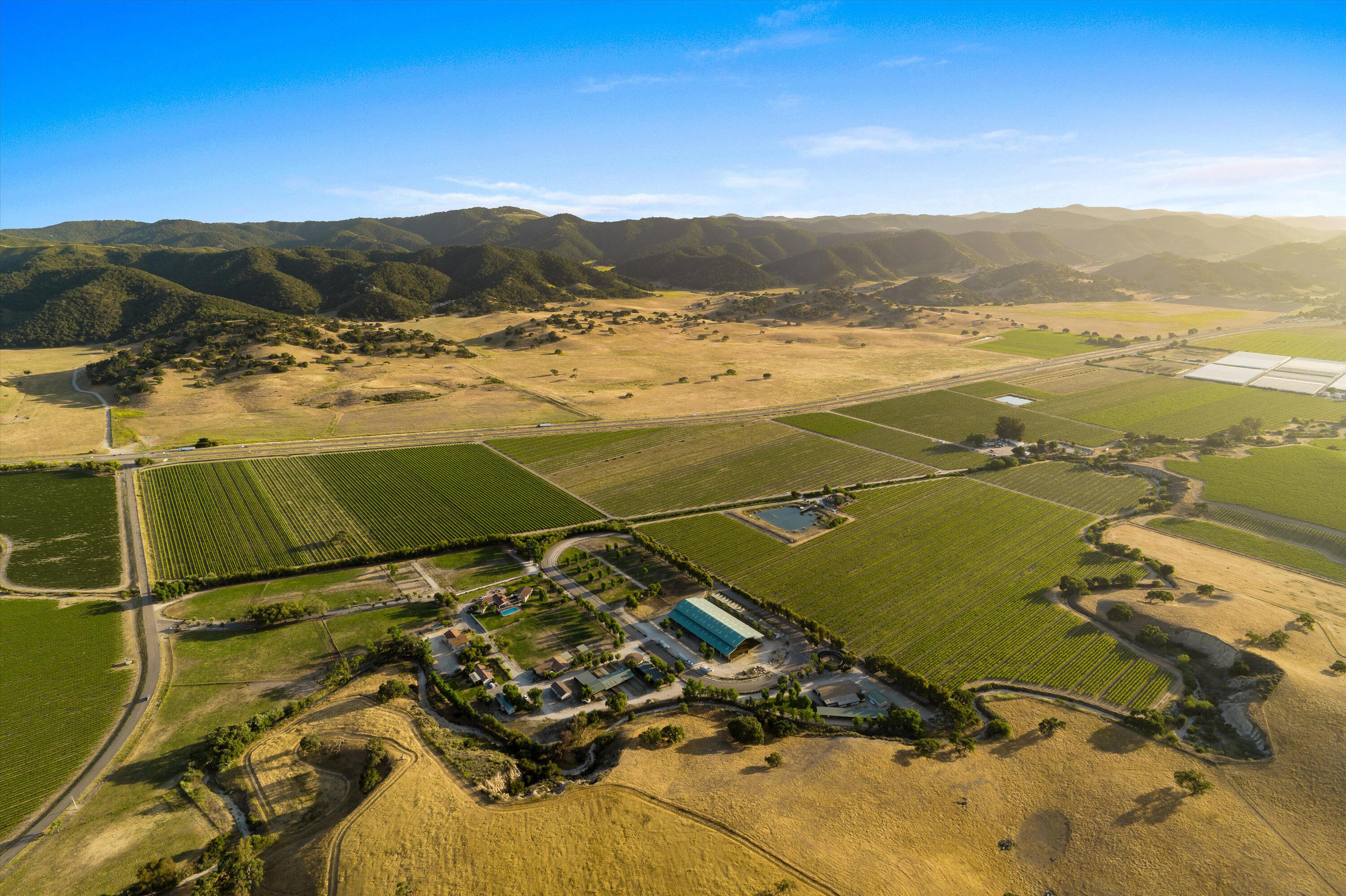 Los Alamos, California 93440, United States, 4 Bedrooms Bedrooms, ,3 BathroomsBathrooms,Residential,Active,158748