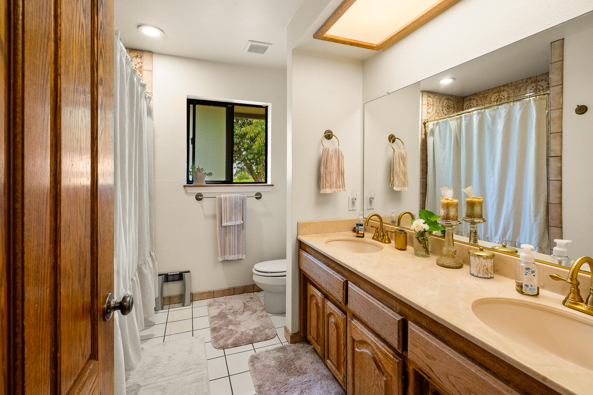 Los Alamos, California 93440, United States, 4 Bedrooms Bedrooms, ,3 BathroomsBathrooms,Residential,Active,158748