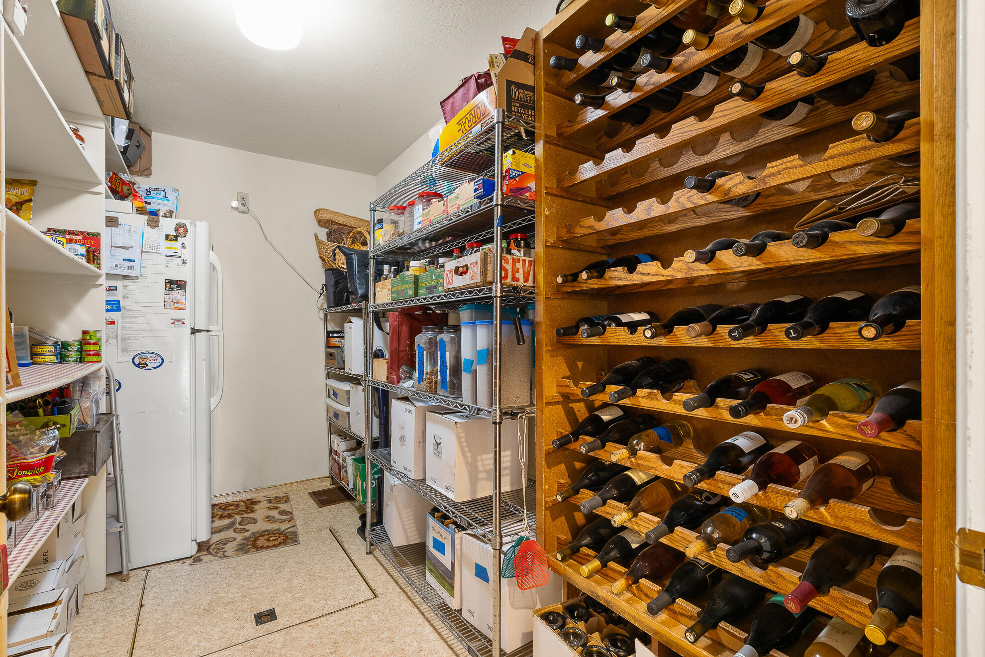 Los Alamos, California 93440, United States, 4 Bedrooms Bedrooms, ,3 BathroomsBathrooms,Residential,Active,158748