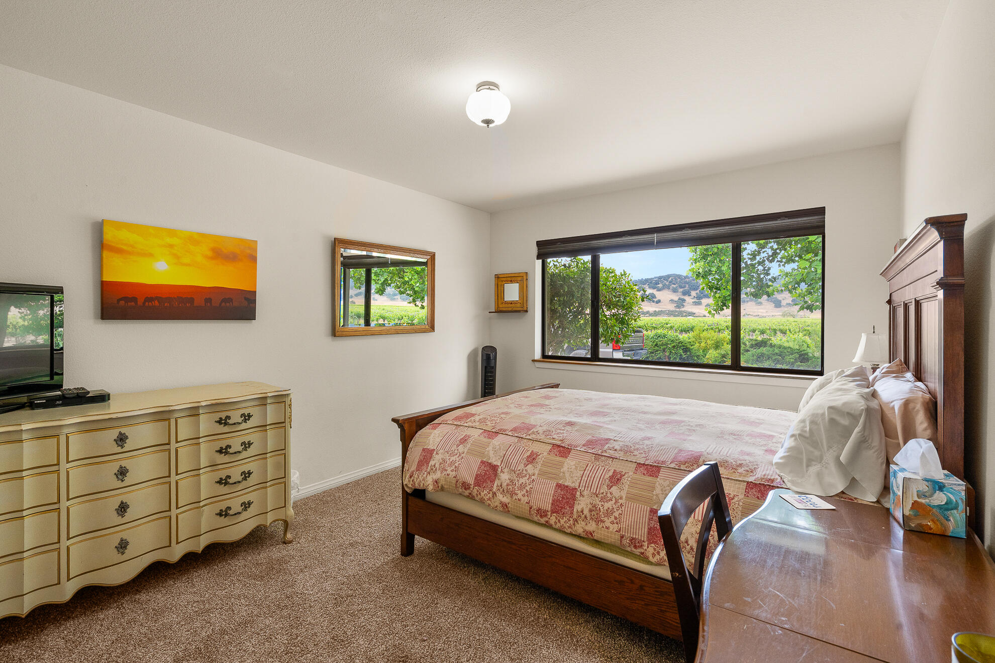 Los Alamos, California 93440, United States, 4 Bedrooms Bedrooms, ,3 BathroomsBathrooms,Residential,Active,158748