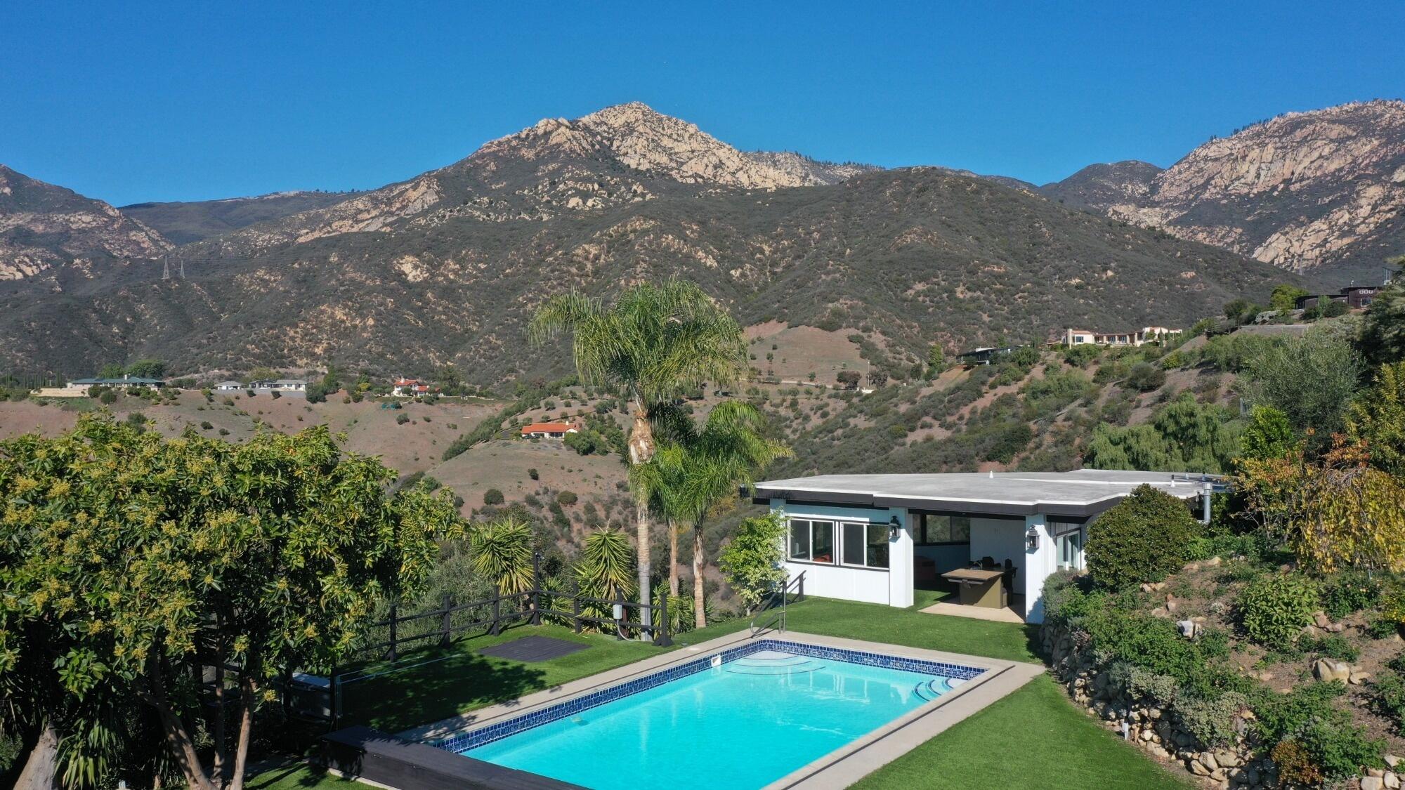 Santa Barbara, California 93105, United States, 5 Bedrooms Bedrooms, ,5 BathroomsBathrooms,Residential,Active,30585
