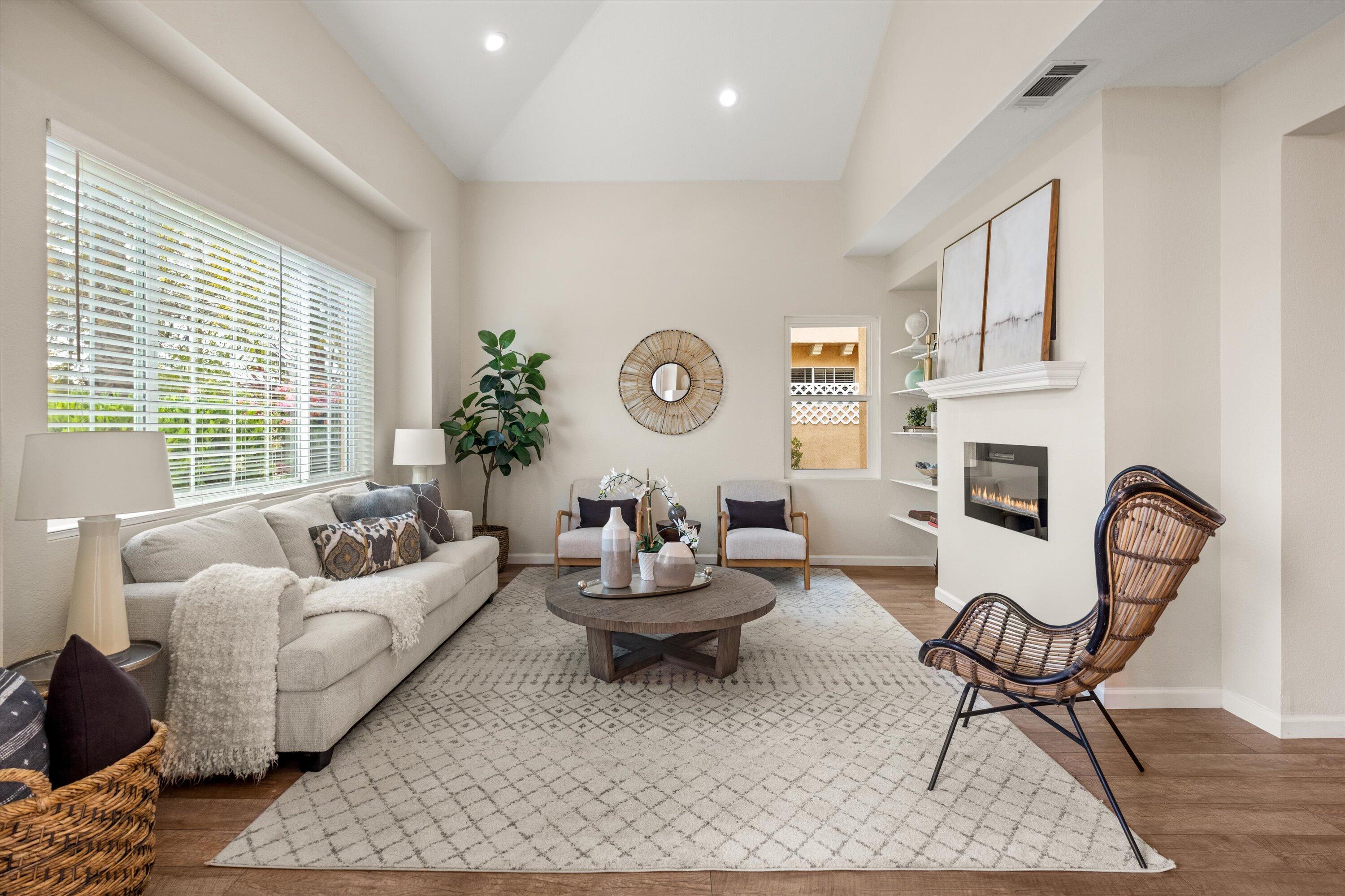 Goleta, California 93117, United States, 3 Bedrooms Bedrooms, ,3 BathroomsBathrooms,Residential,Active,142766