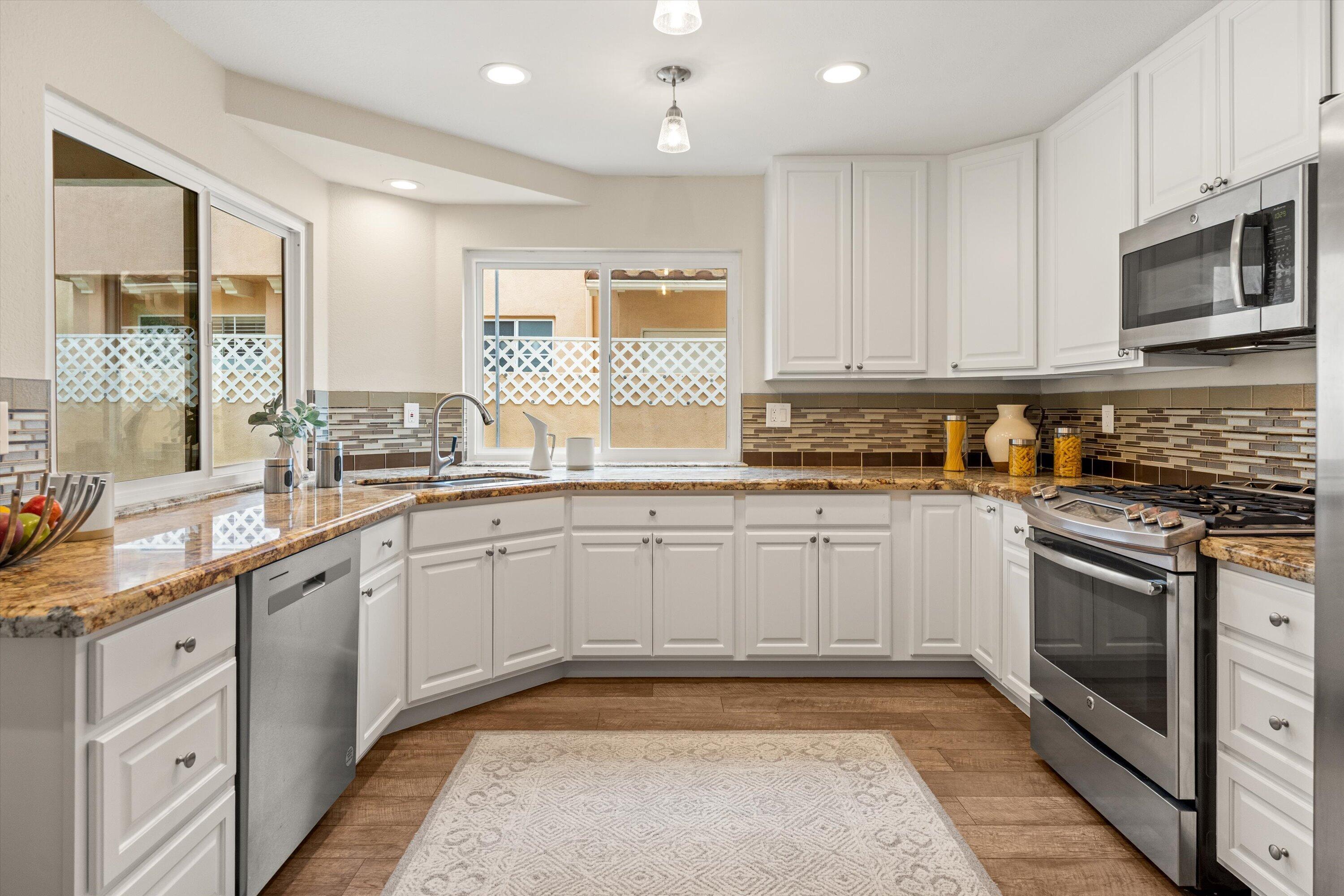 Goleta, California 93117, United States, 3 Bedrooms Bedrooms, ,3 BathroomsBathrooms,Residential,Active,142766