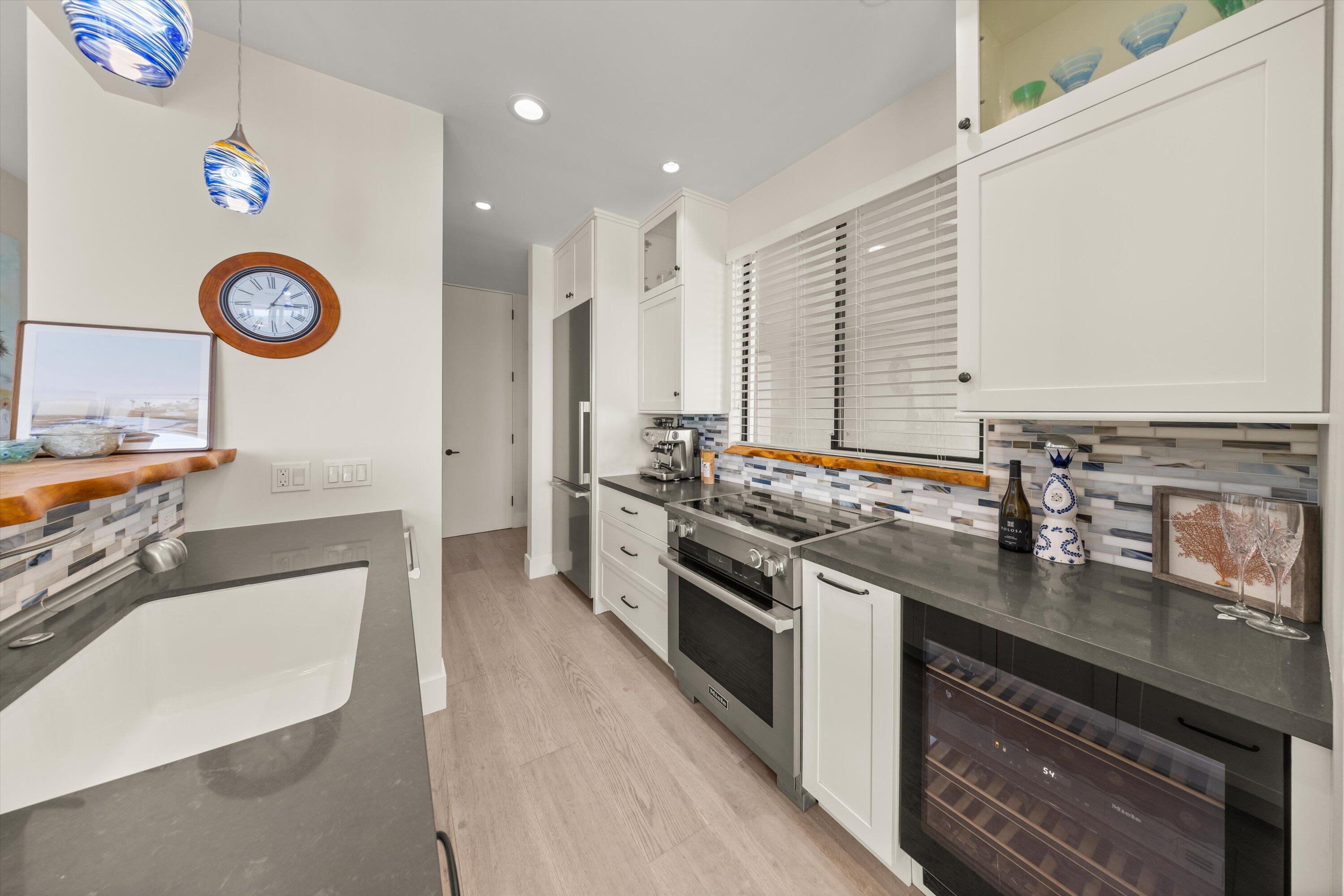 Santa Barbara, California 93108, United States, 1 Bedroom Bedrooms, ,2 BathroomsBathrooms,Residential,Active,193577