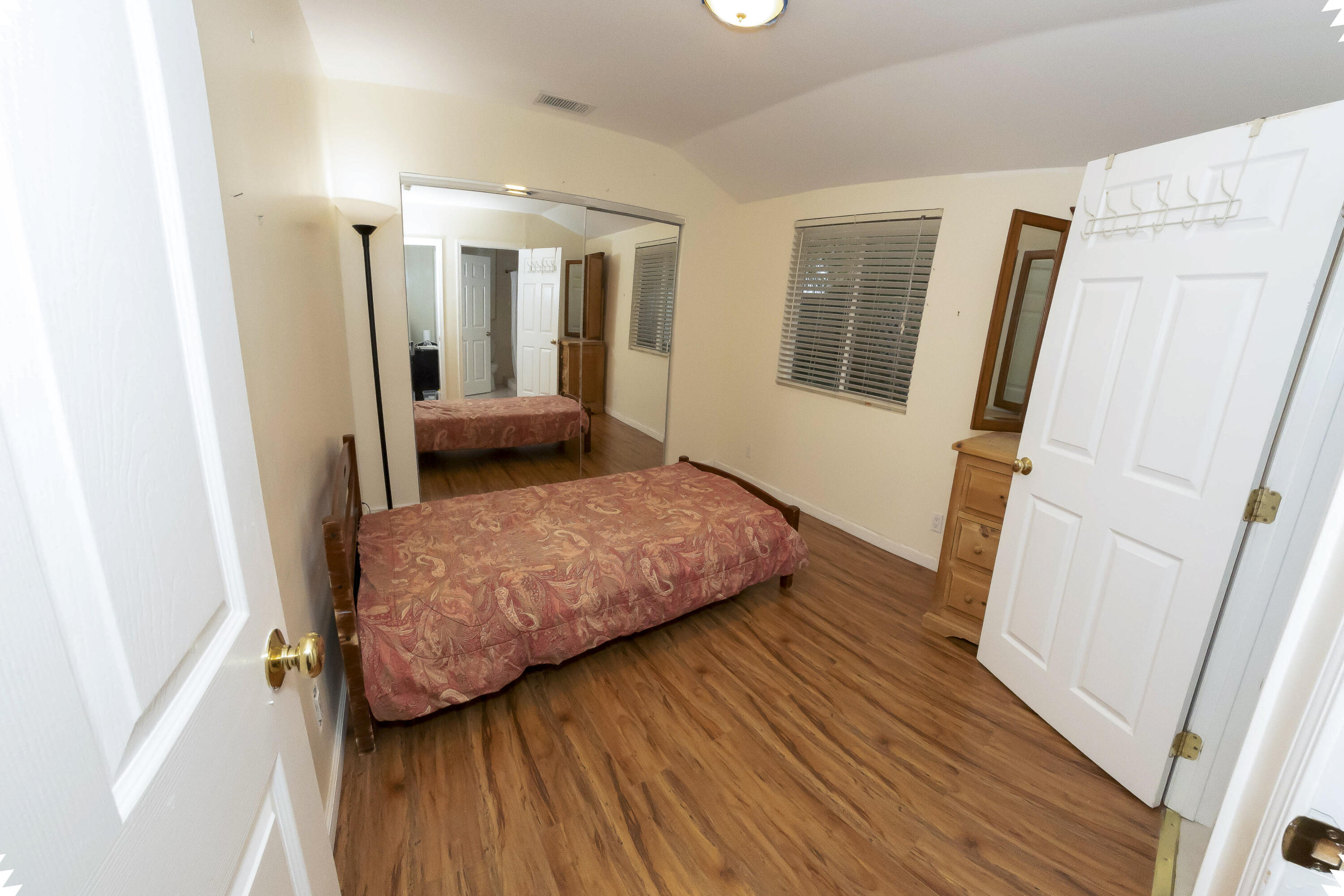 112 Santa Ana Avenue