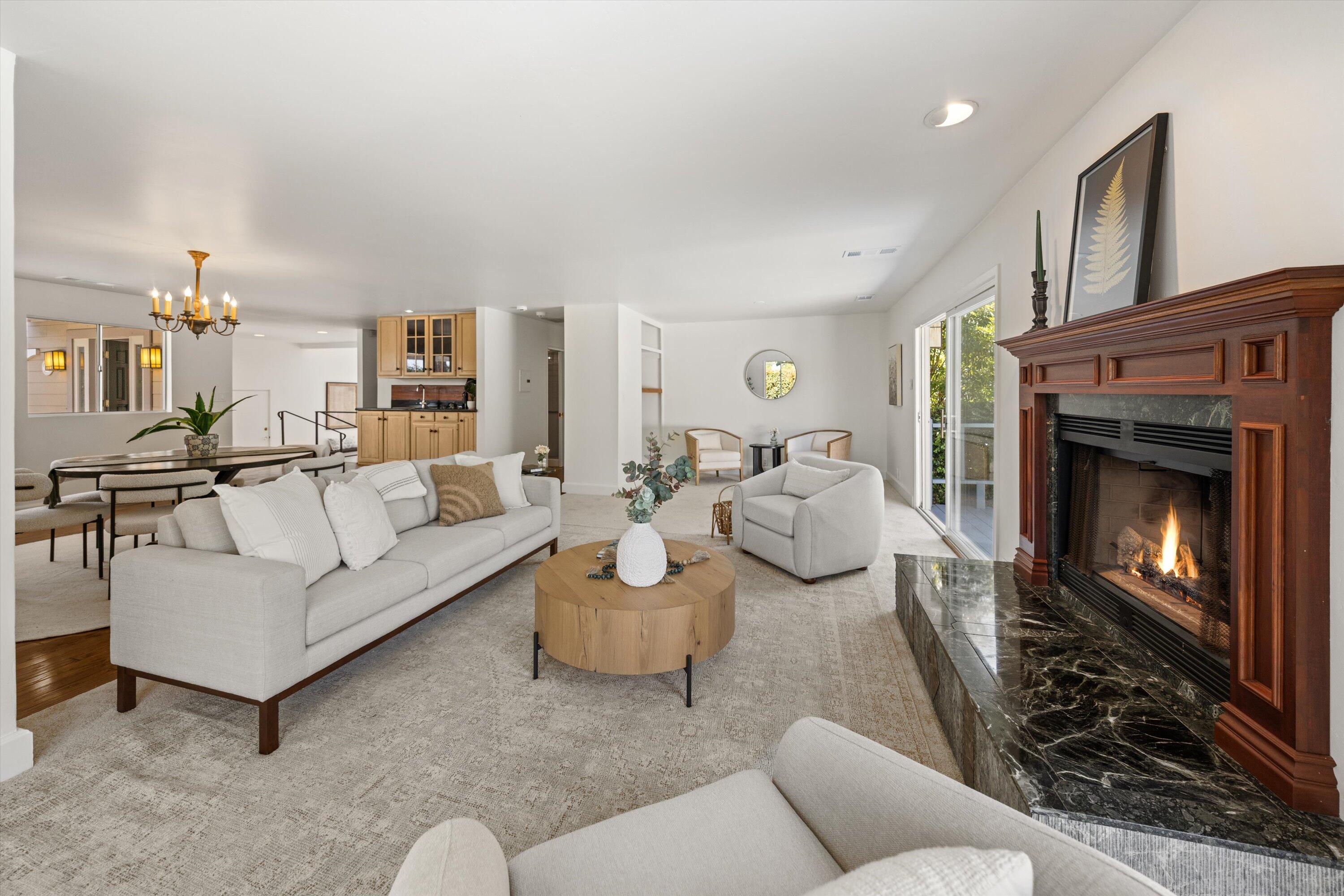 Montecito, California 93108, United States, 4 Bedrooms Bedrooms, ,4 BathroomsBathrooms,Residential,Pending,121643