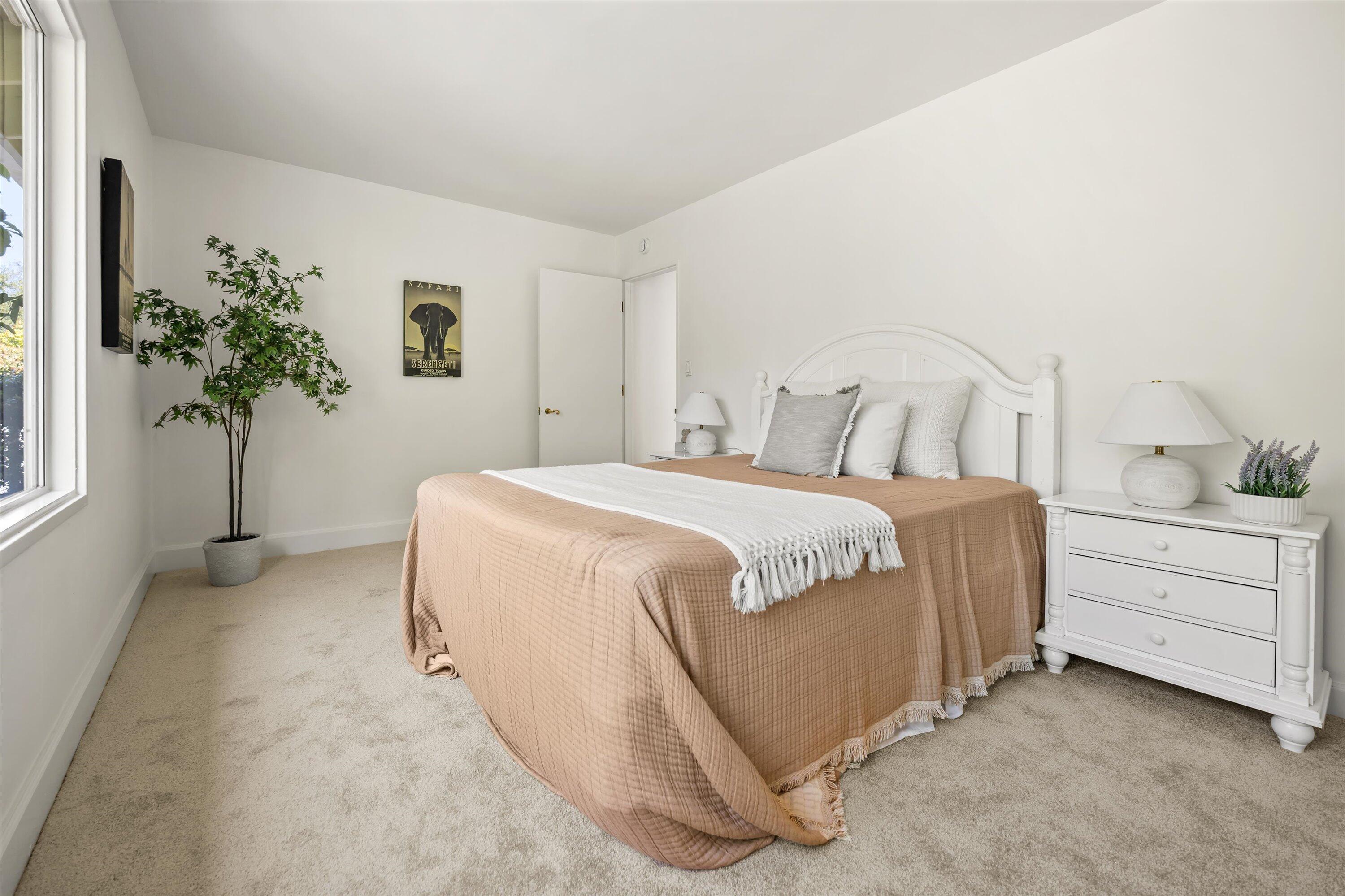 Montecito, California 93108, United States, 4 Bedrooms Bedrooms, ,4 BathroomsBathrooms,Residential,Pending,121643