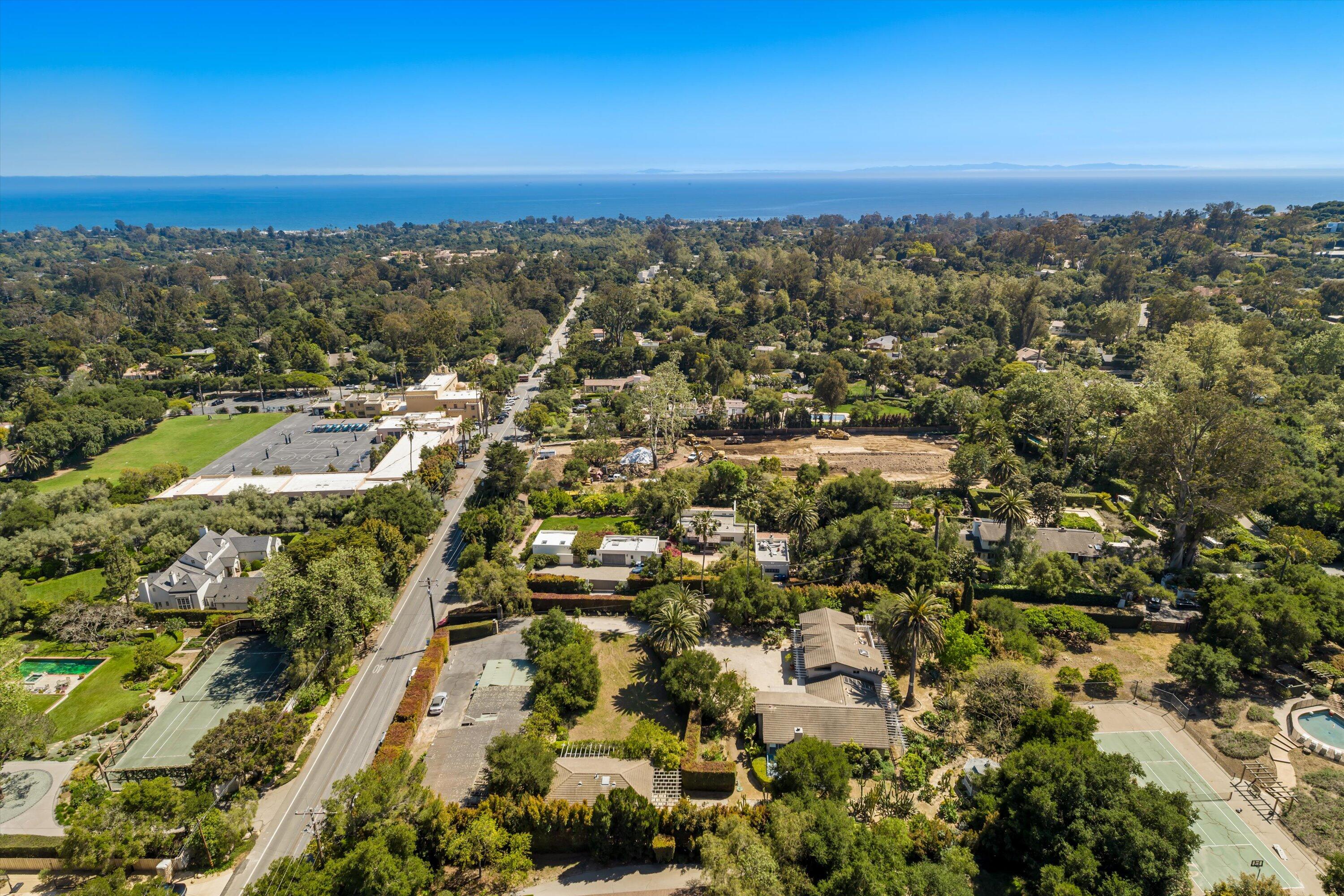 Montecito, California 93108, United States, 4 Bedrooms Bedrooms, ,4 BathroomsBathrooms,Residential,Pending,121643