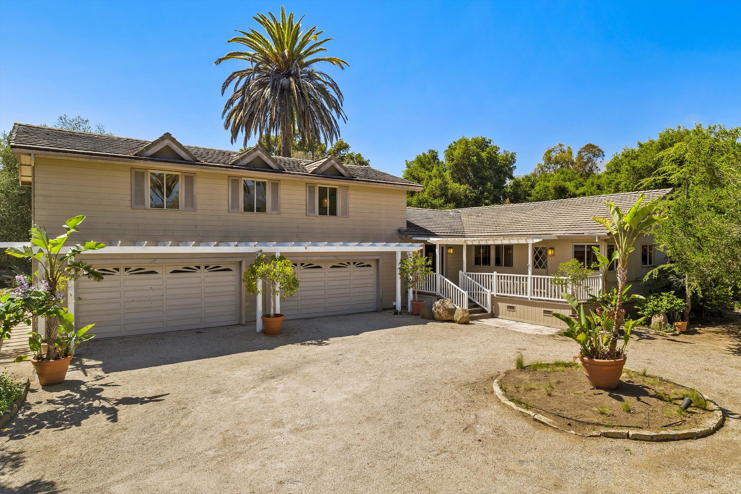 Montecito, California 93108, United States, 4 Bedrooms Bedrooms, ,4 BathroomsBathrooms,Residential,Pending,121643