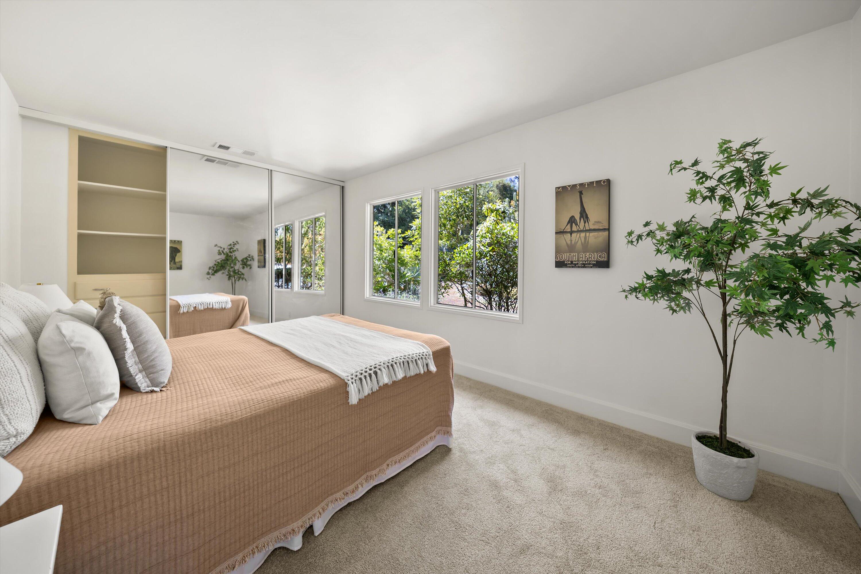 Montecito, California 93108, United States, 4 Bedrooms Bedrooms, ,4 BathroomsBathrooms,Residential,Pending,121643