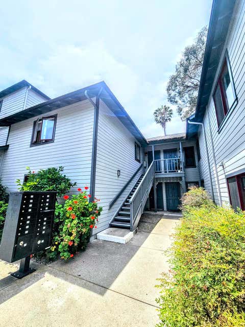 Photo of 521 W Montecito Street #Apt 10, SANTA BARBARA, CA 93101 (MLS # 26-1967)