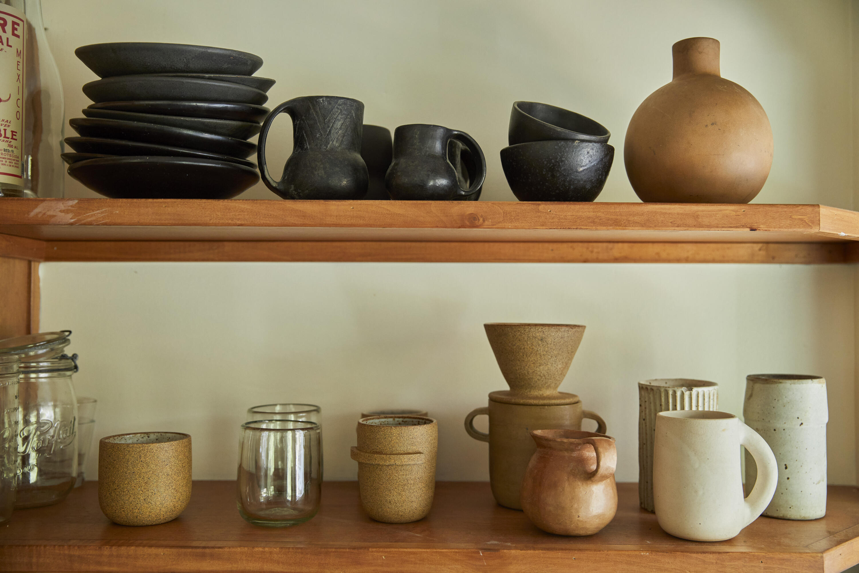 Ojai, California 93023, United States, 6 Bedrooms Bedrooms, ,5 BathroomsBathrooms,Residential,Active,204035