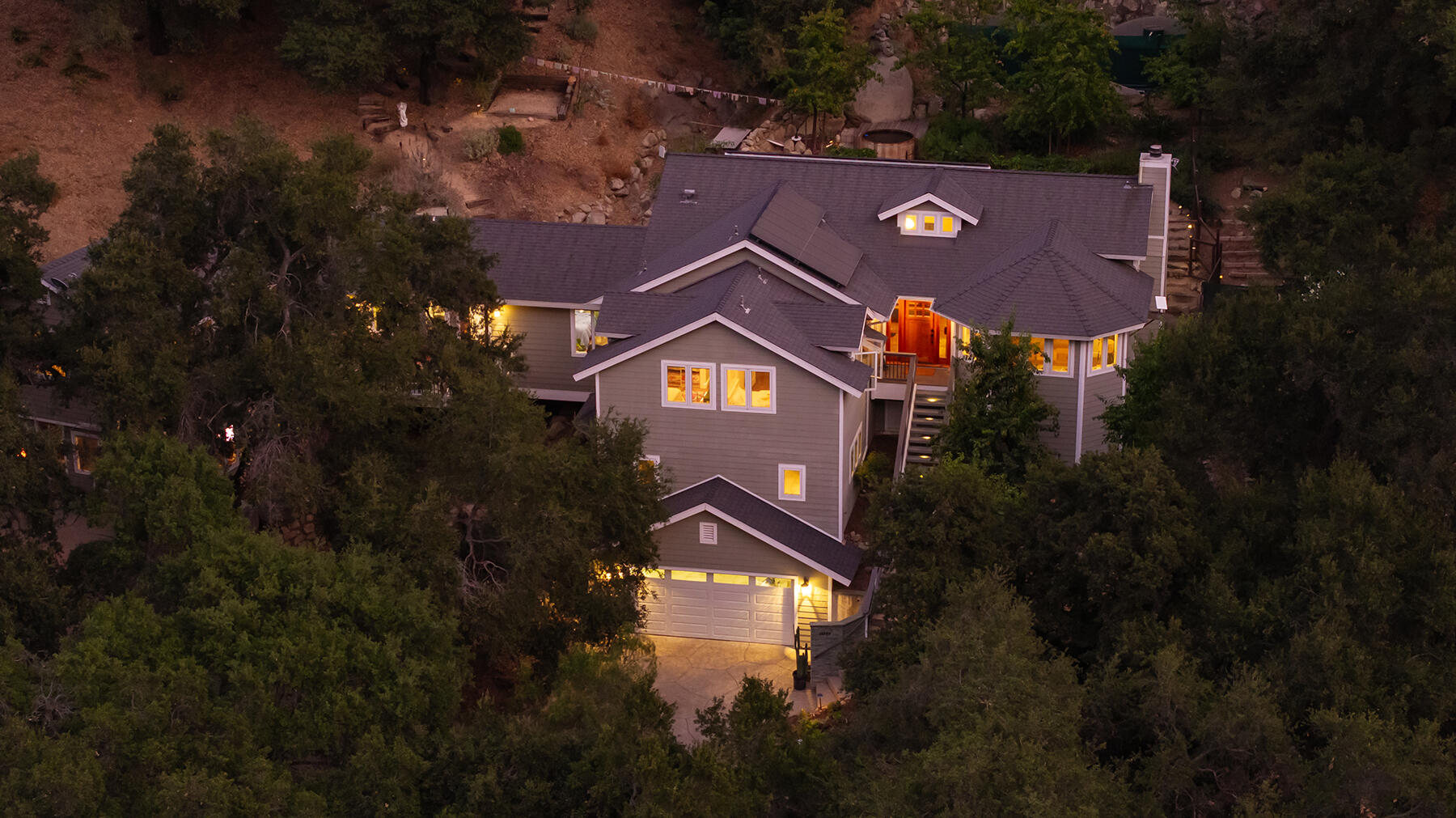 Ojai, California 93023, United States, 6 Bedrooms Bedrooms, ,5 BathroomsBathrooms,Residential,Active,204035