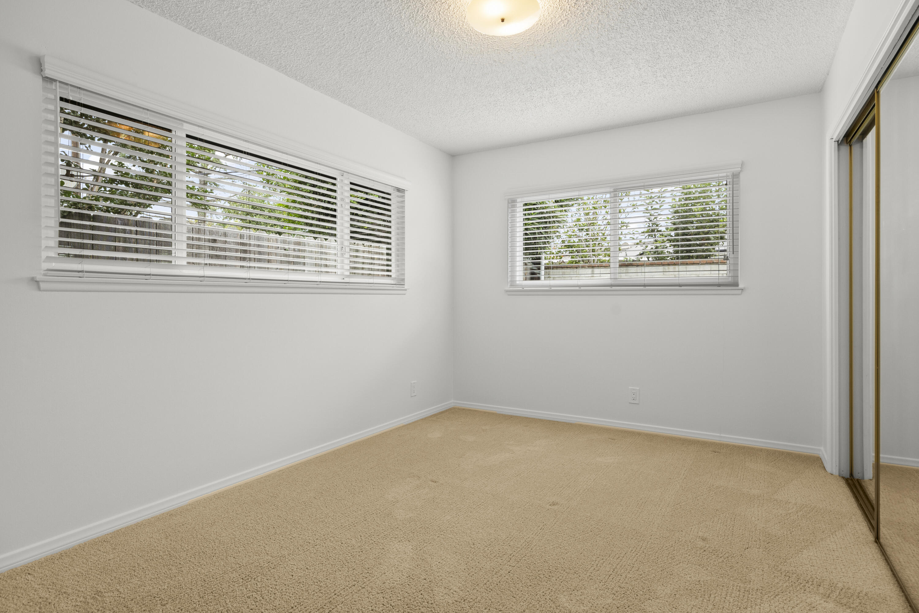 Oxnard, California 93030, United States, 3 Bedrooms Bedrooms, ,3 BathroomsBathrooms,Residential,Active,164039