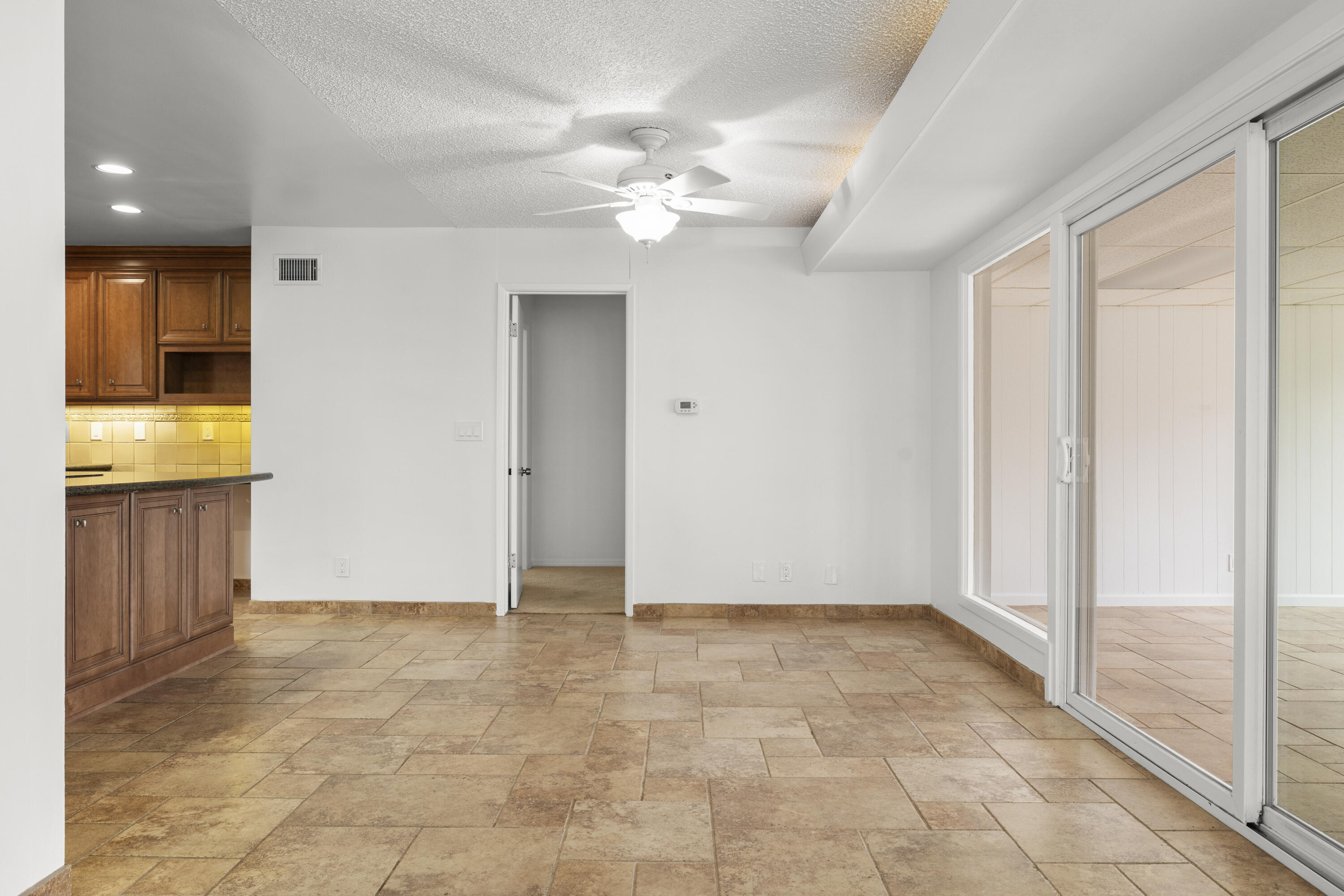 Oxnard, California 93030, United States, 3 Bedrooms Bedrooms, ,3 BathroomsBathrooms,Residential,Active,164039