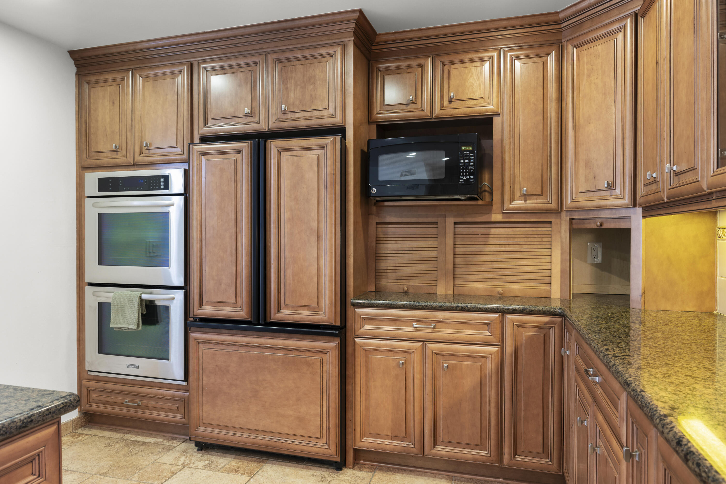 Oxnard, California 93030, United States, 3 Bedrooms Bedrooms, ,3 BathroomsBathrooms,Residential,Active,164039