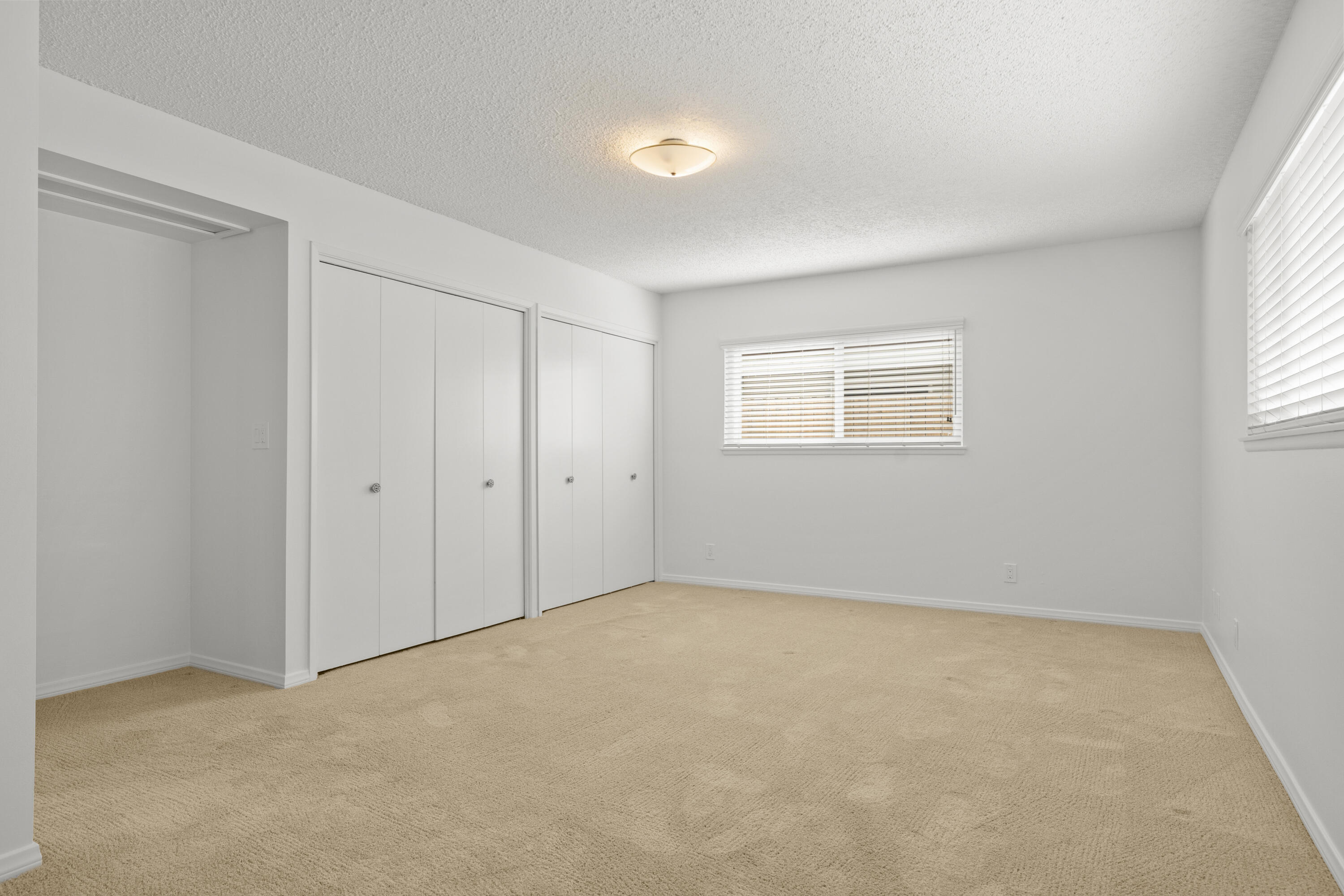 Oxnard, California 93030, United States, 3 Bedrooms Bedrooms, ,3 BathroomsBathrooms,Residential,Active,164039