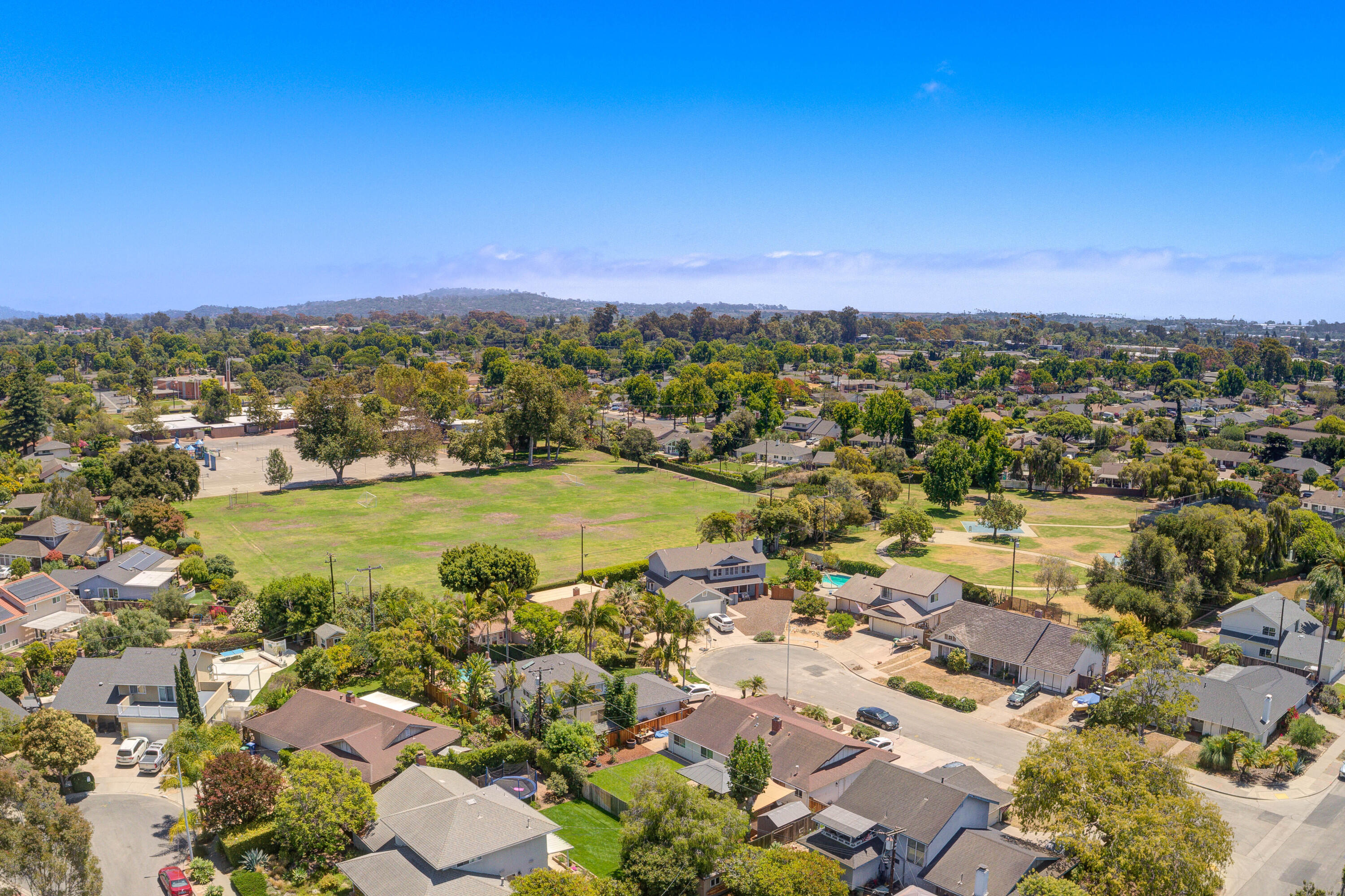 Santa Barbara, California 93117, United States, 4 Bedrooms Bedrooms, ,3 BathroomsBathrooms,Residential,Pending,186496