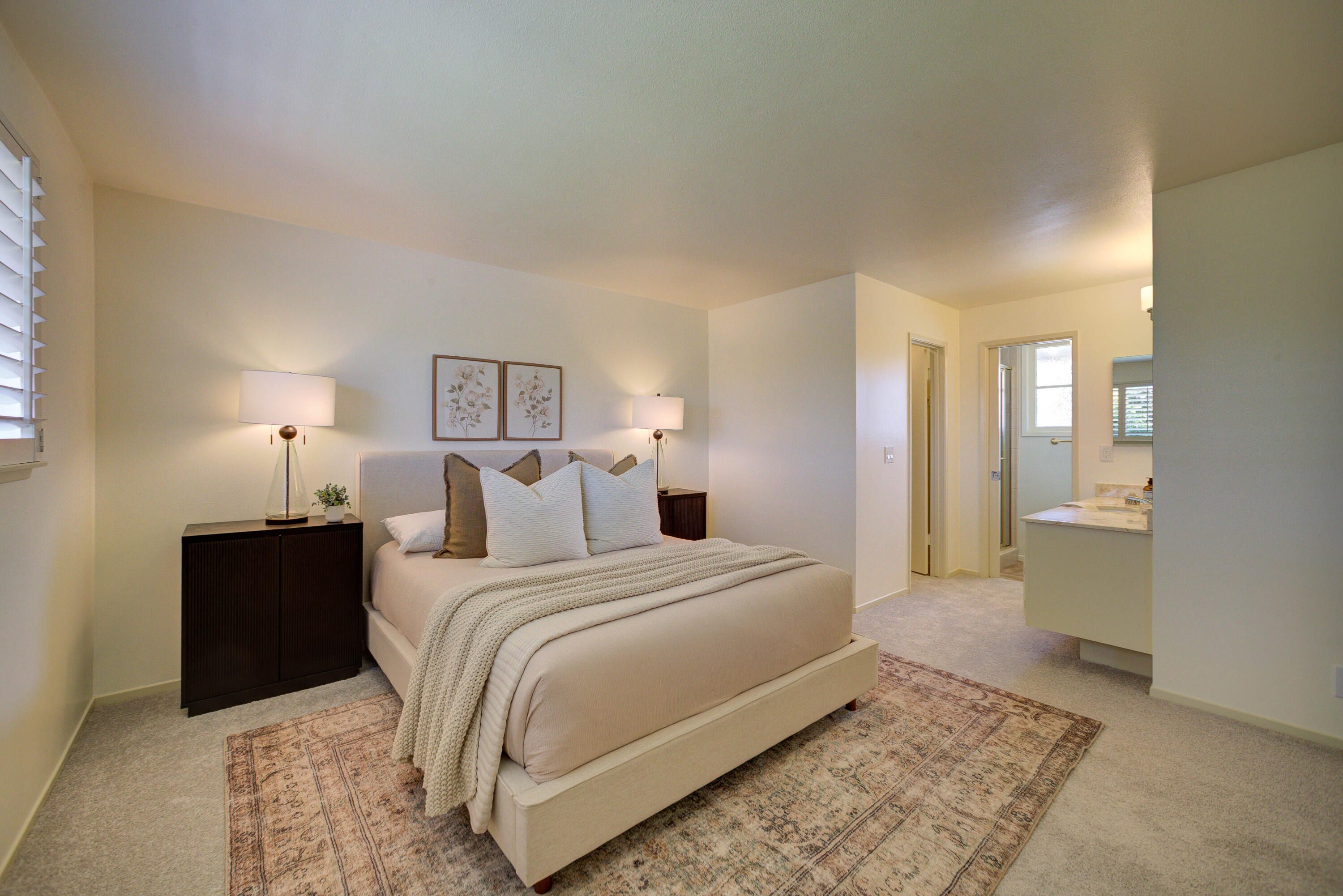 Santa Barbara, California 93117, United States, 4 Bedrooms Bedrooms, ,3 BathroomsBathrooms,Residential,Pending,186496