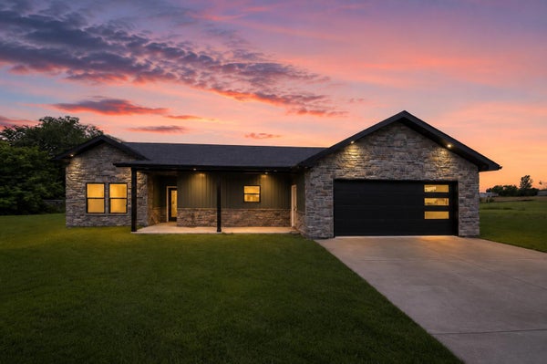 5875 SHELLY DR, FULTON, MO 65251 - Image 6b6376f76a2de37d3d09448237fdecaa/1452295655