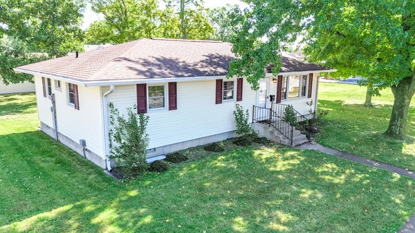 602 S ROLLINS ST, CENTRALIA, MO 65240 - Image ecfa5a660eac5d0f7f157baba7fc3825/1398314445