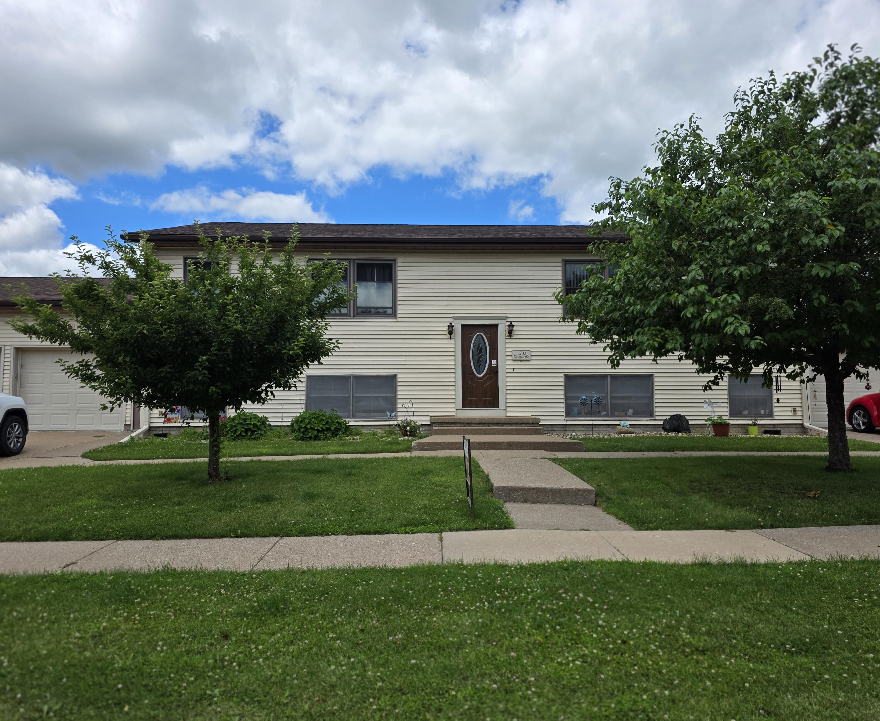 Photo 1 of 14 — 1203 APT 2 KIRSTIN CT., Muscatine, IA 52761
