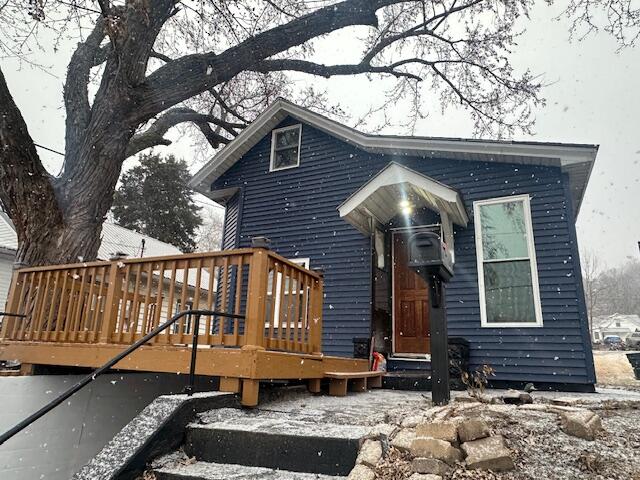 Photo 1 of 22 — 1811 NEW HAMPSHIRE ST, Muscatine, IA 52761