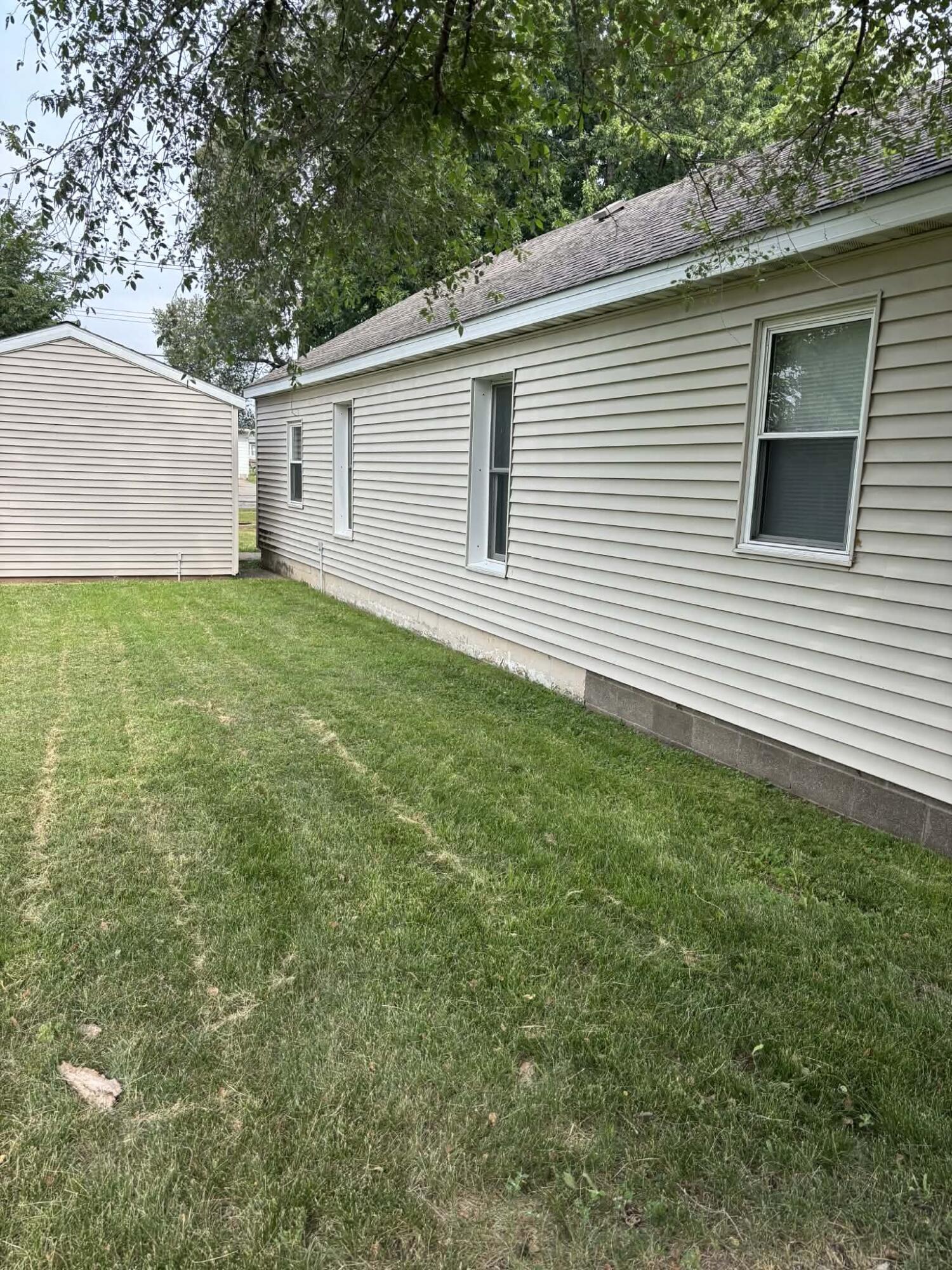 2114 GRAND - Photo 2