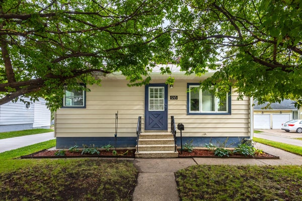 918 E LAUREL ST, DAVENPORT, IA 52803 - Image 718f9be5b15f73cab406c3dfbe366514/3241033765