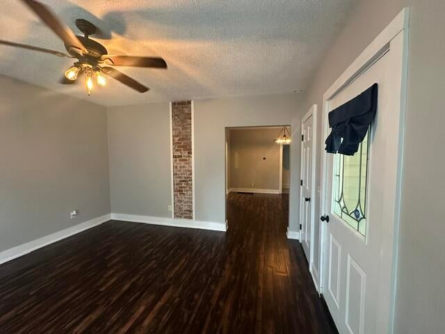 707 W 8TH ST - Photo 4