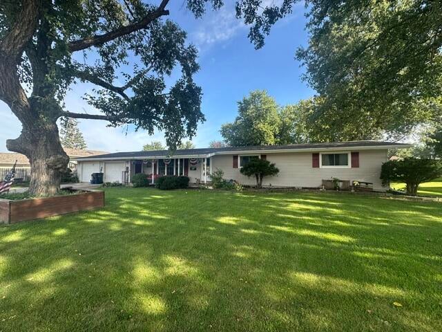 215 W PRAIRIE ST - Photo 4