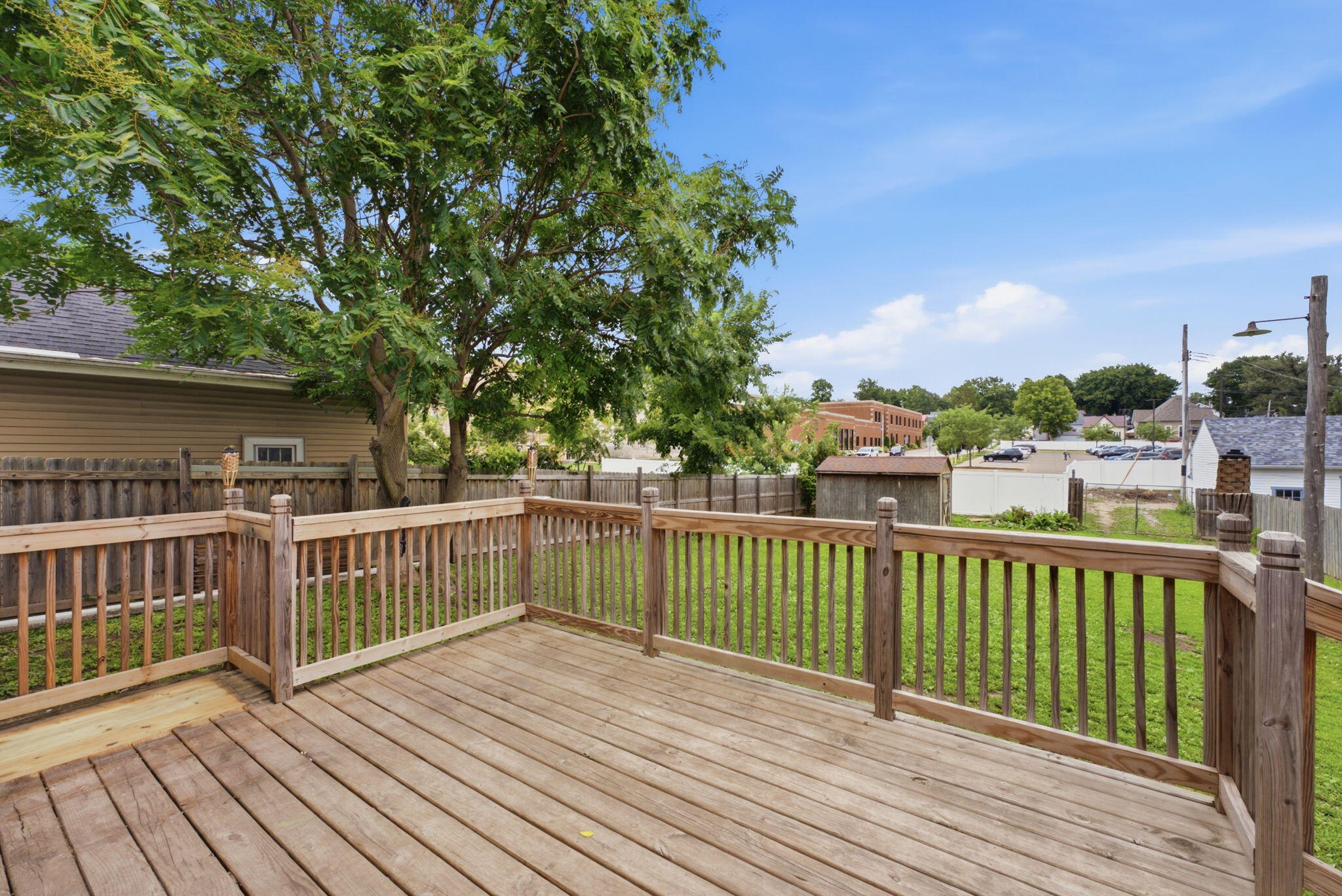 817 CEDAR ST - Photo 4