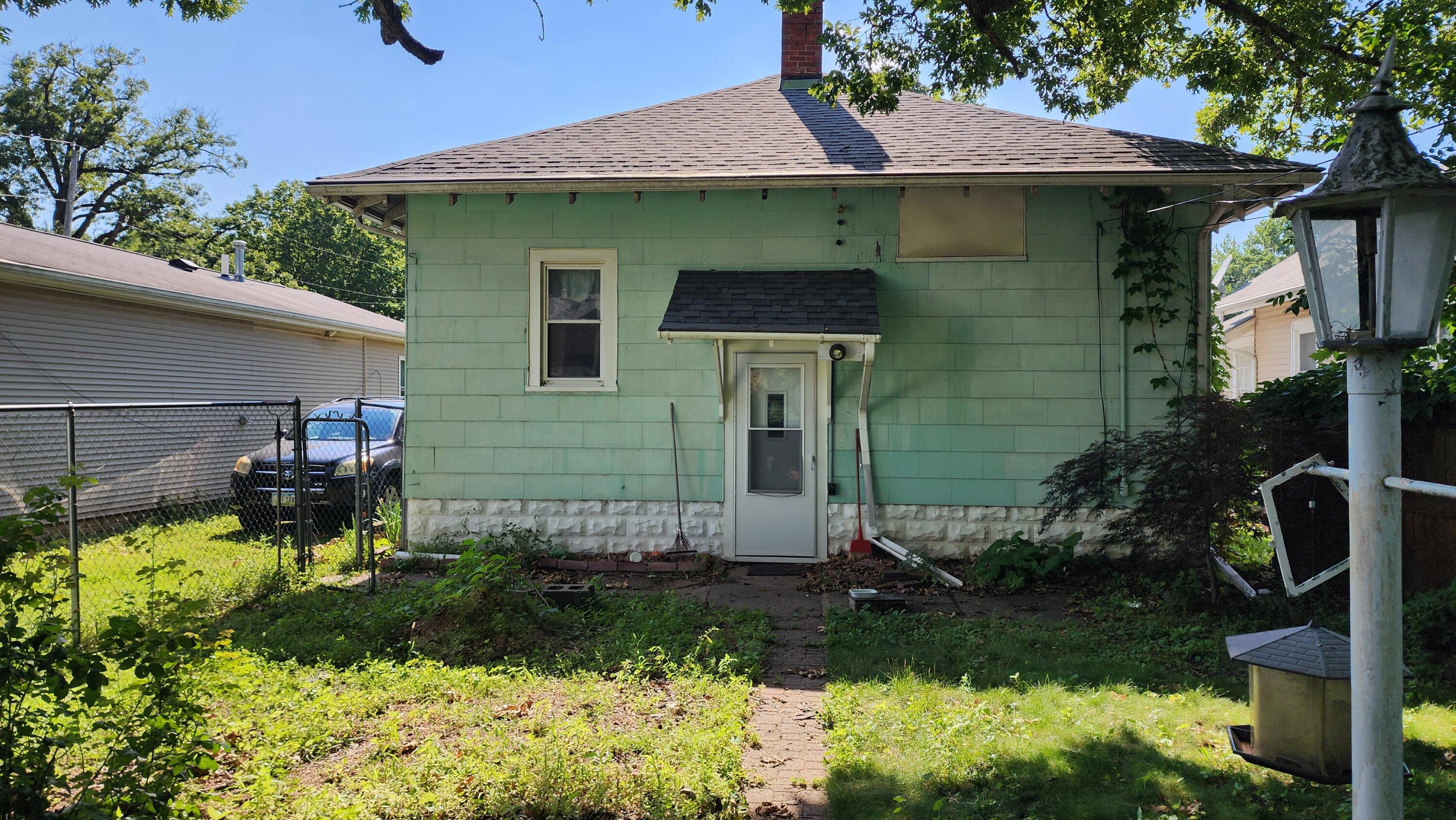 1543 26TH ST - Photo 2