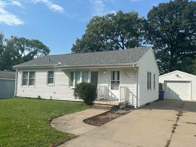 805 WIER ST - Photo 2