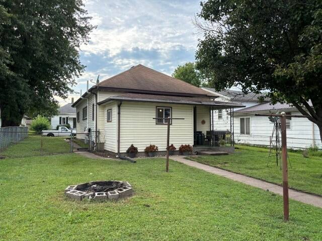 1606 INDIANA - Photo 4